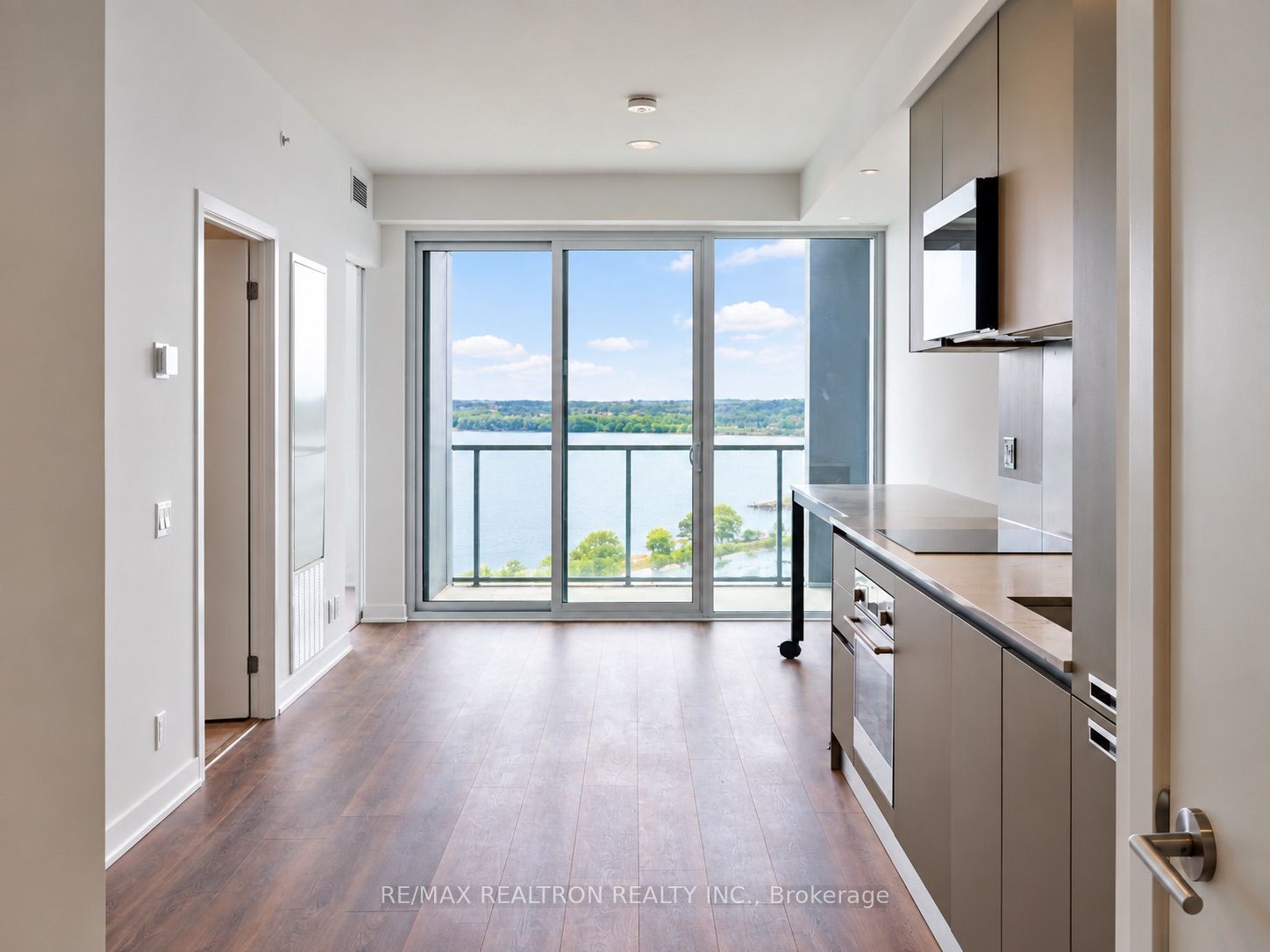 Unit 2903 - 39 Mary Street, Barrie 4