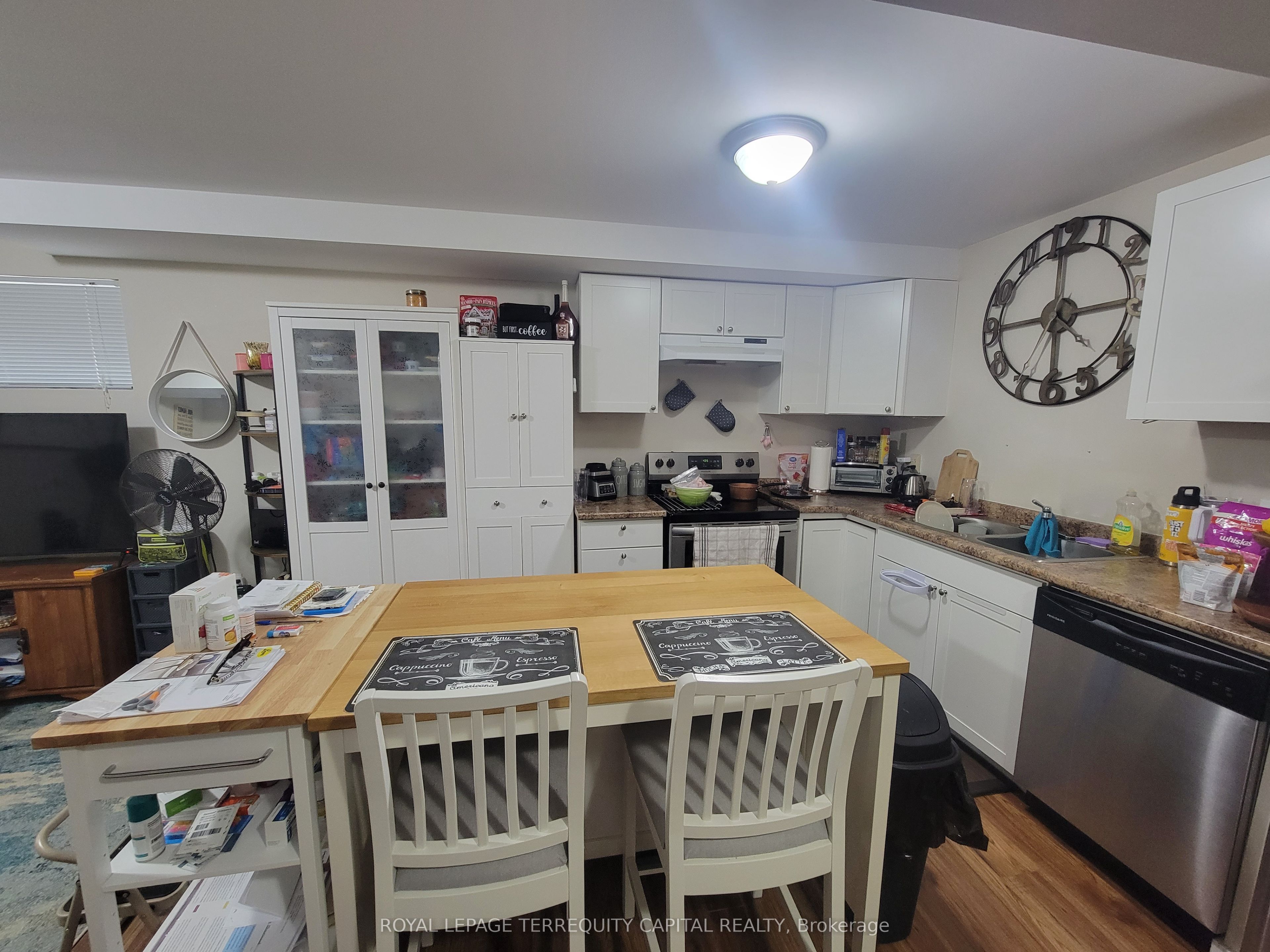 Unit Lower - 9 Catherine Drive, Barrie 4