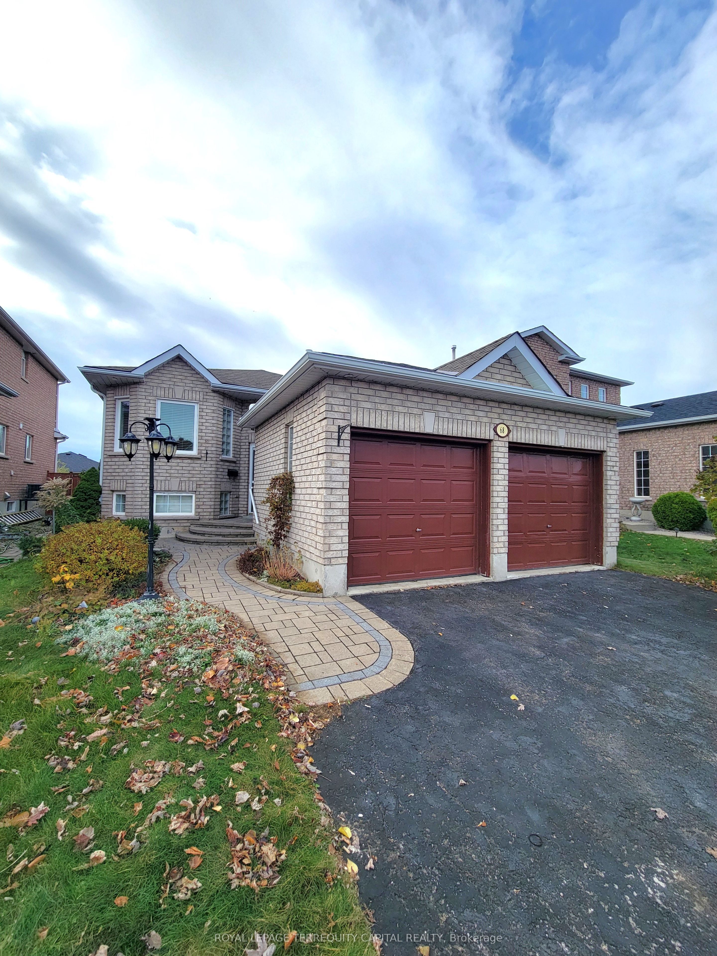 Unit Lower - 68 Bird Street, Barrie 2