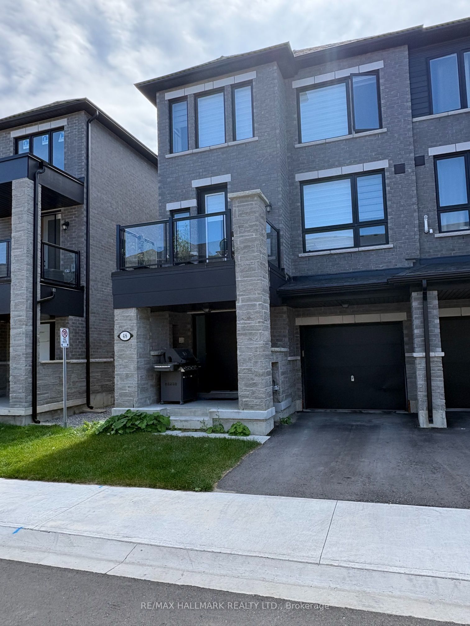 48 Spry Lane, Barrie 2