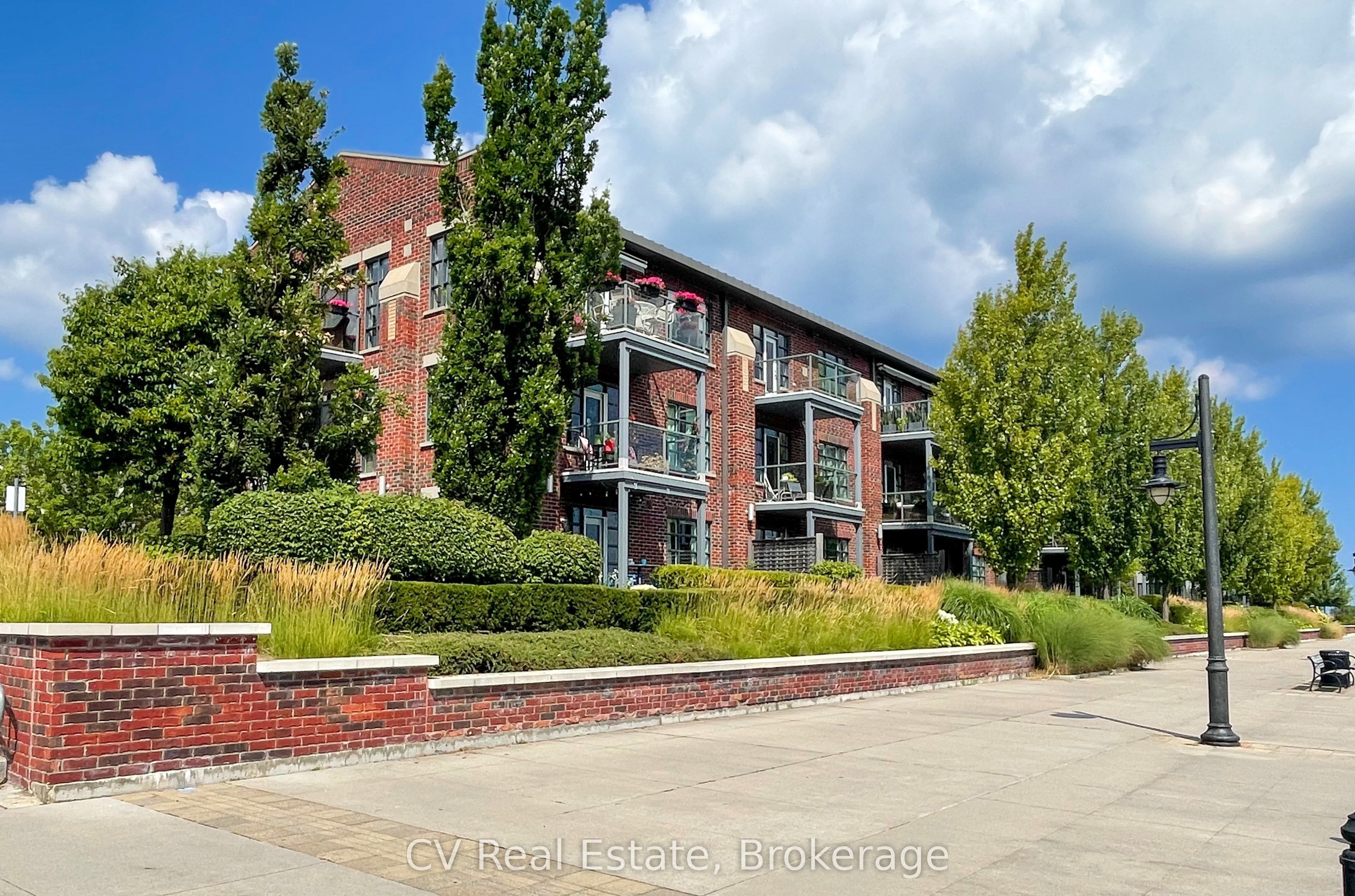 Unit 303 - 1 Shipyard Lane, Collingwood 4