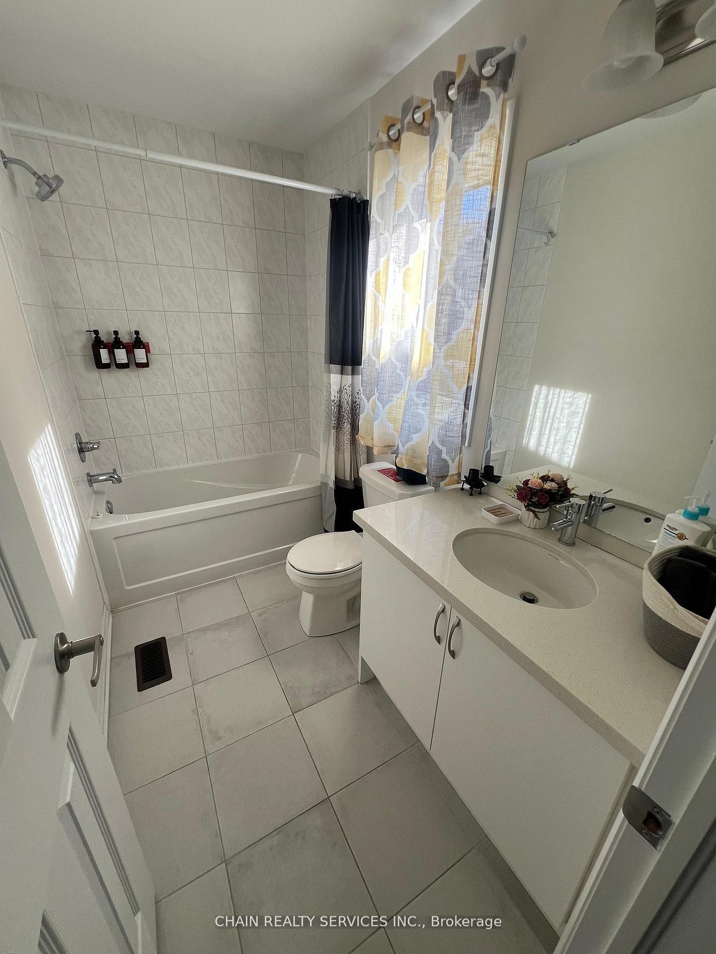 207 Stayner Street, Clearview 2