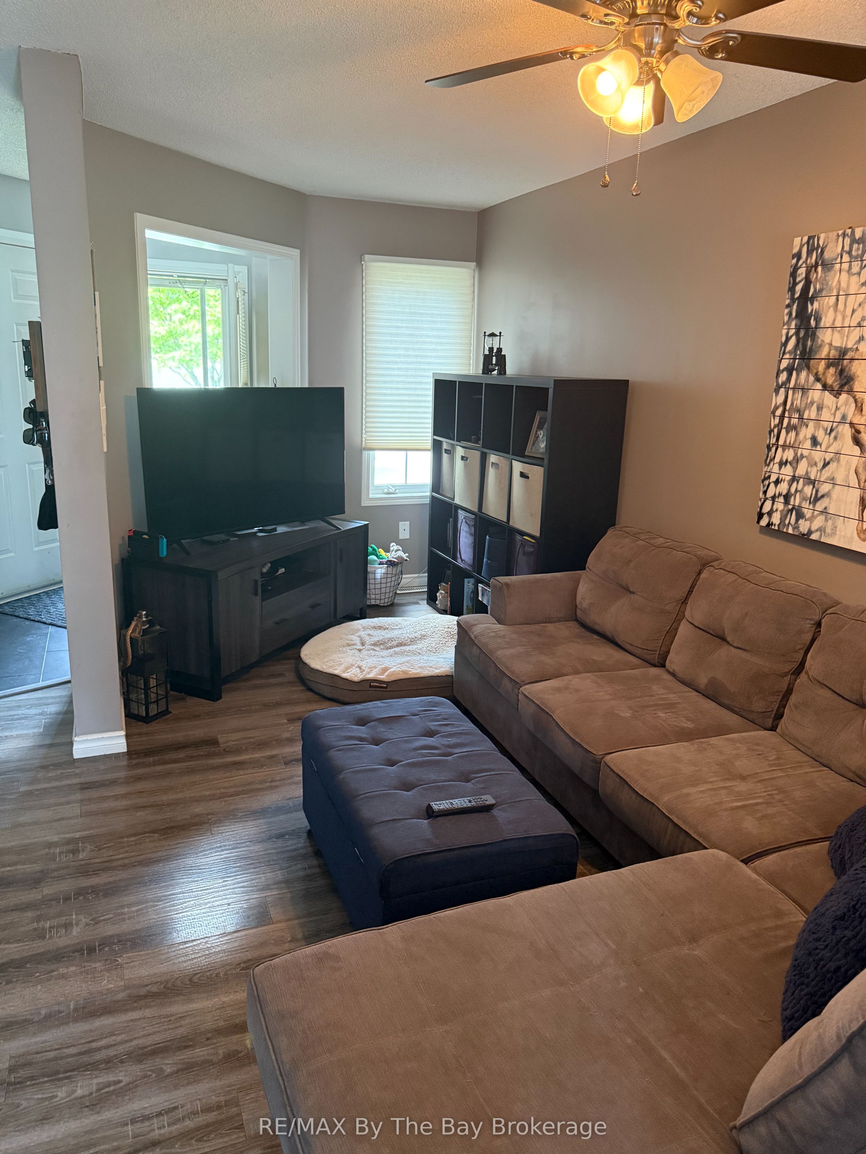 345 Ferndale Drive S, Barrie 2