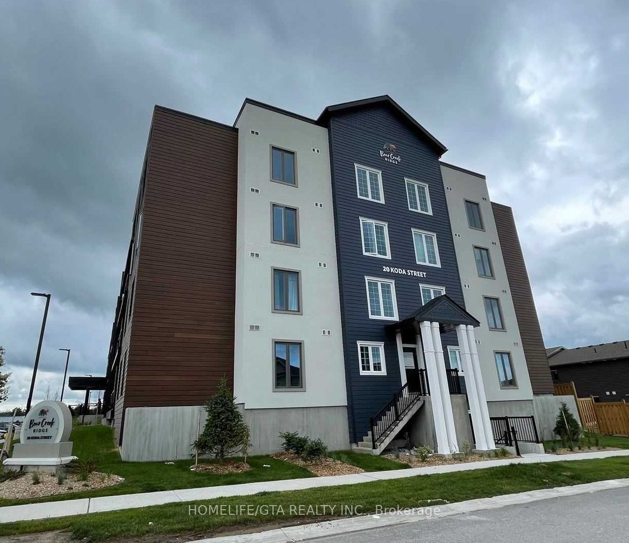 Unit 305 - 20 Koda Street, Barrie 2