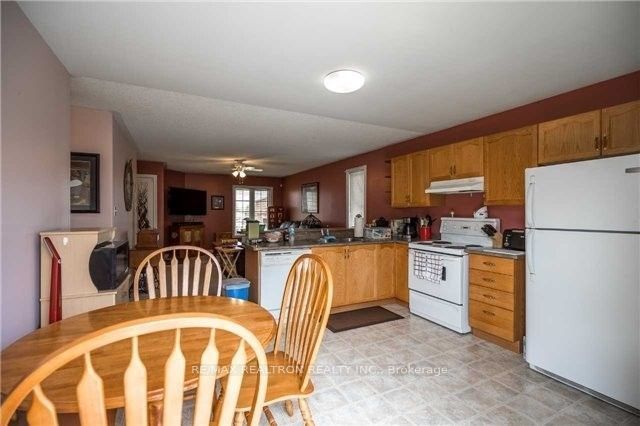 Unit A - 49 Hanmer Street E, Barrie 4