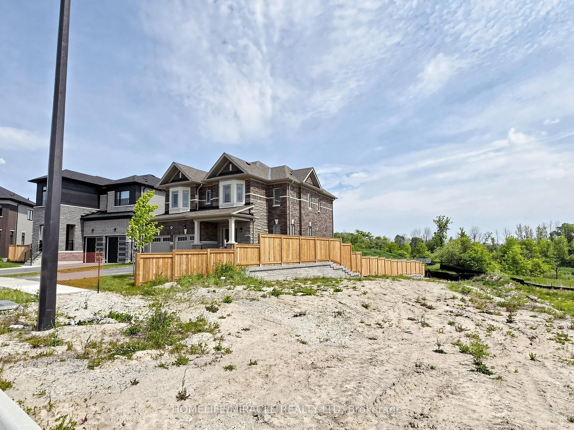 60 Season Crescent, Wasaga Beach 3