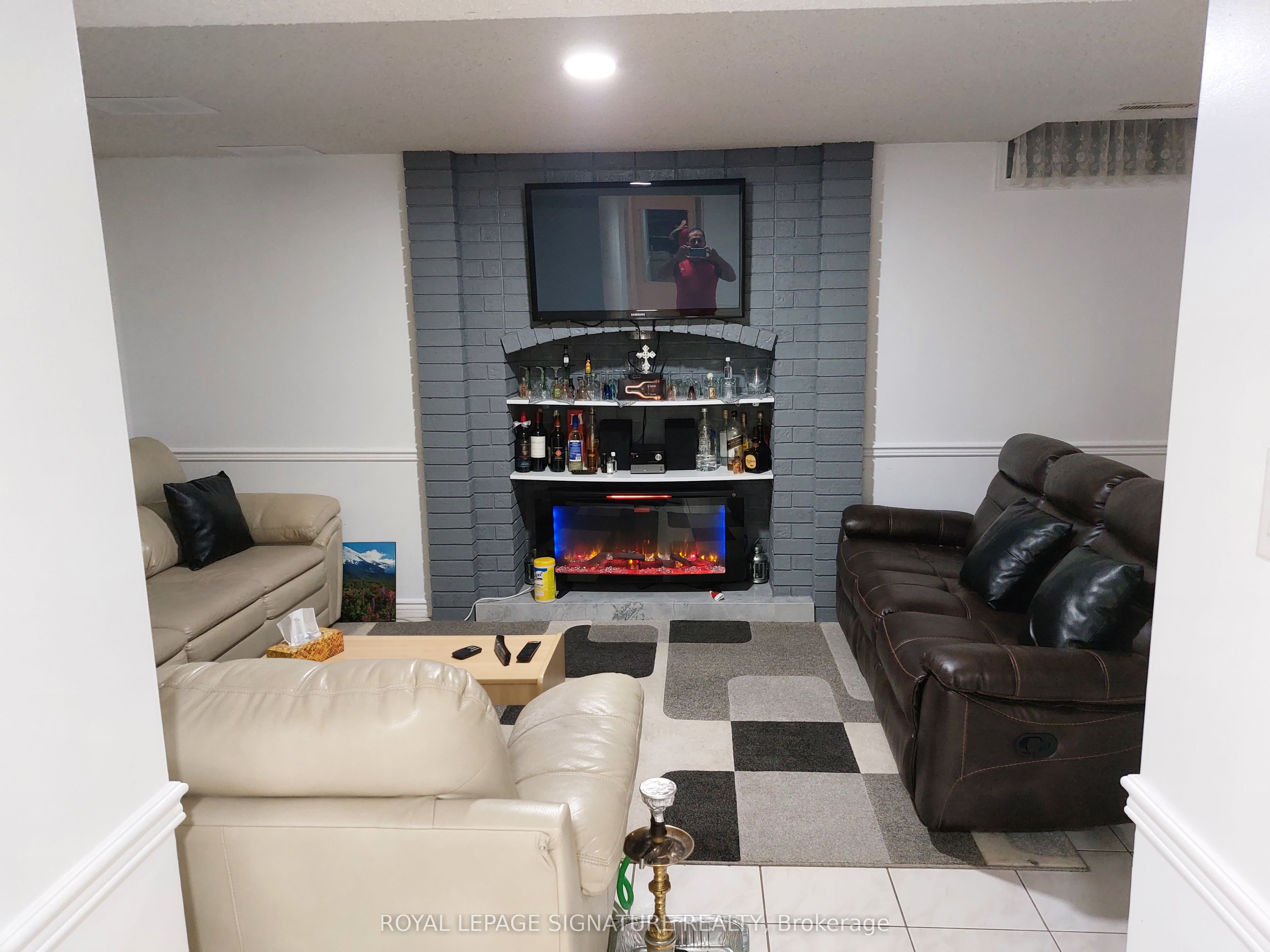 6 Sunforest Drive, Brampton 2