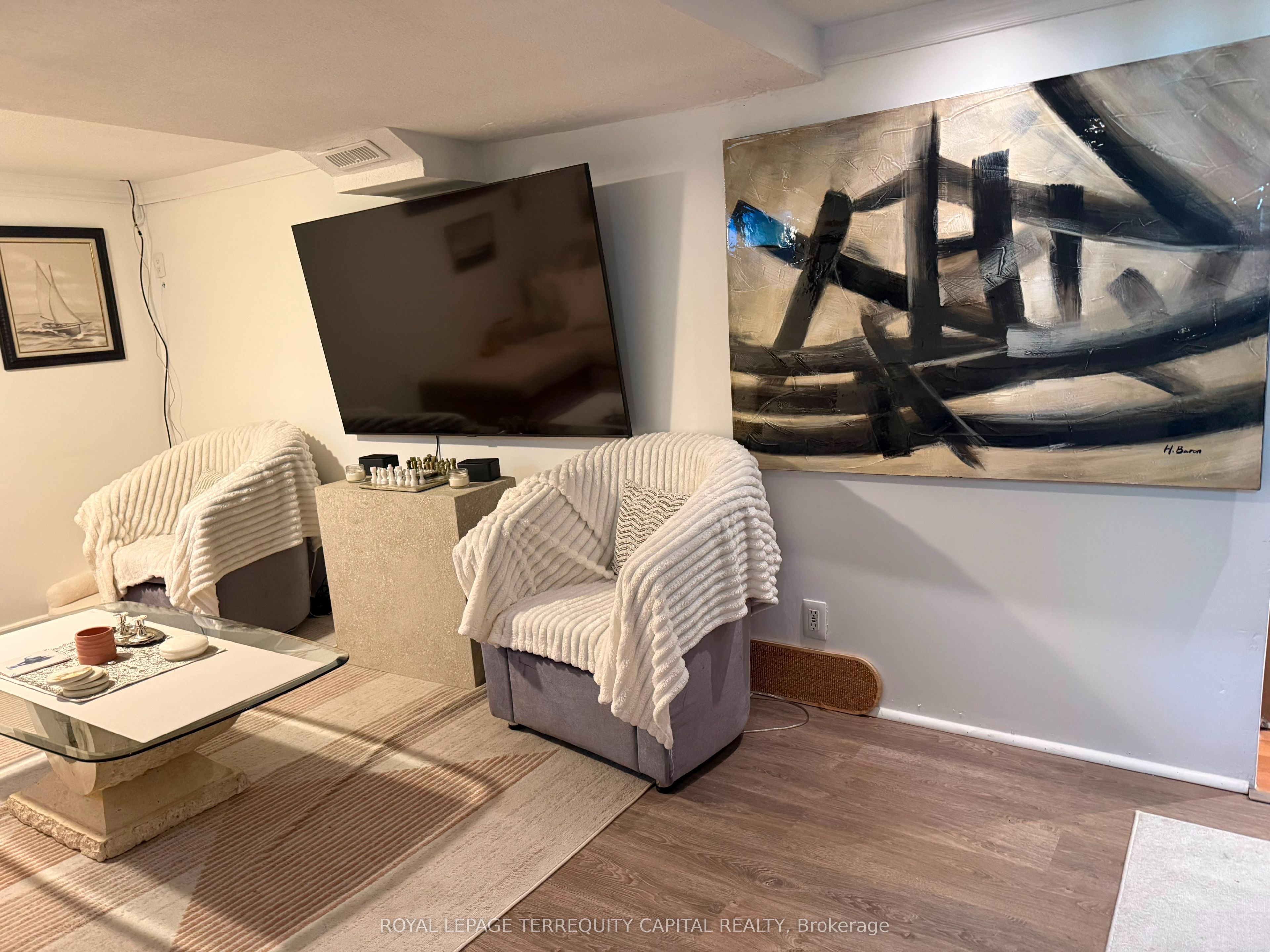 Unit Lower - 29 Glamis Avenue, Toronto 4