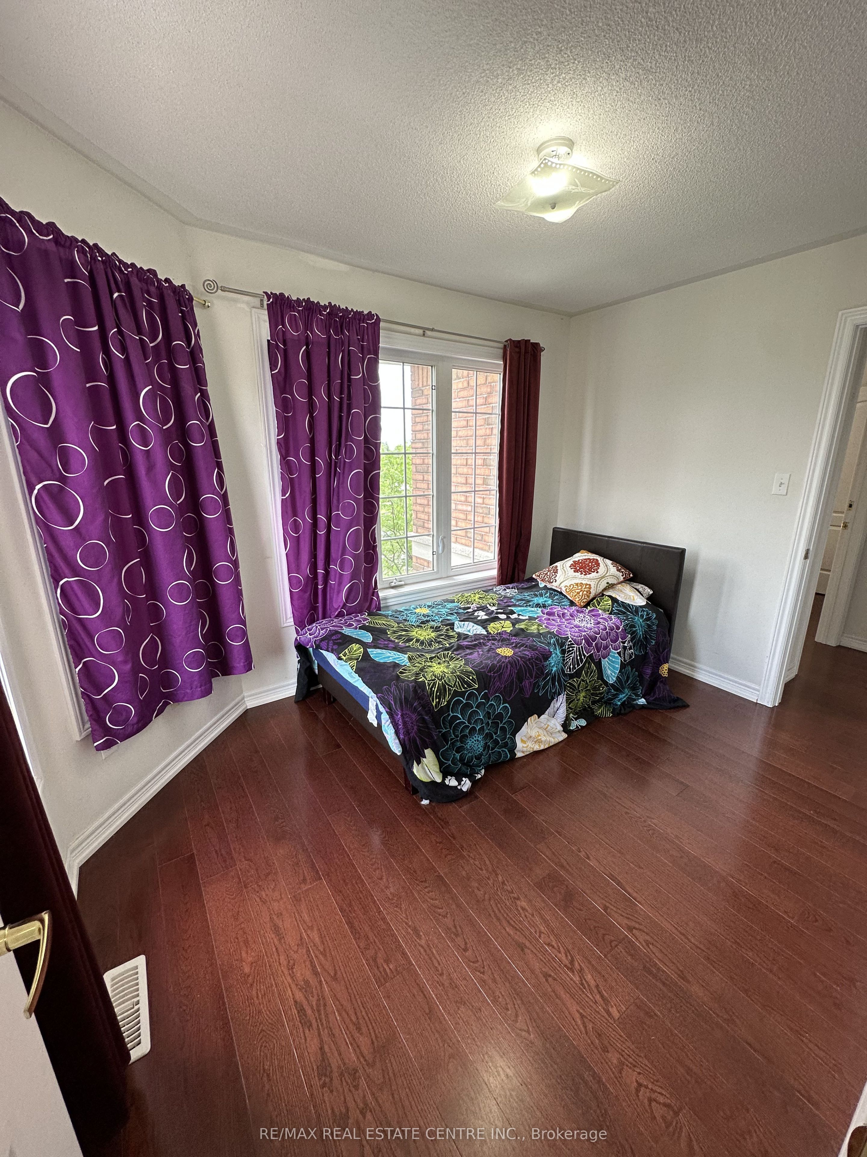 Unit 1A - 29 October Place, Brampton 3