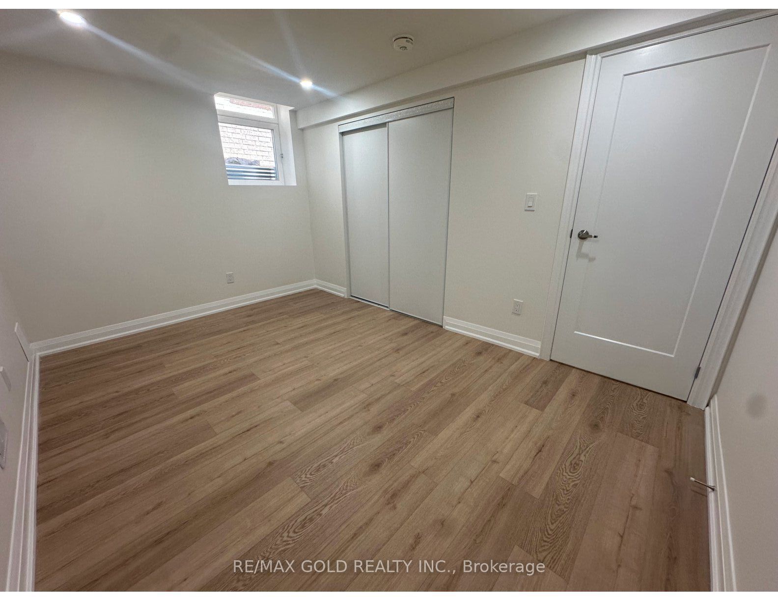 Unit Lower level - 18 Hullen Crescent, Etobicoke 3