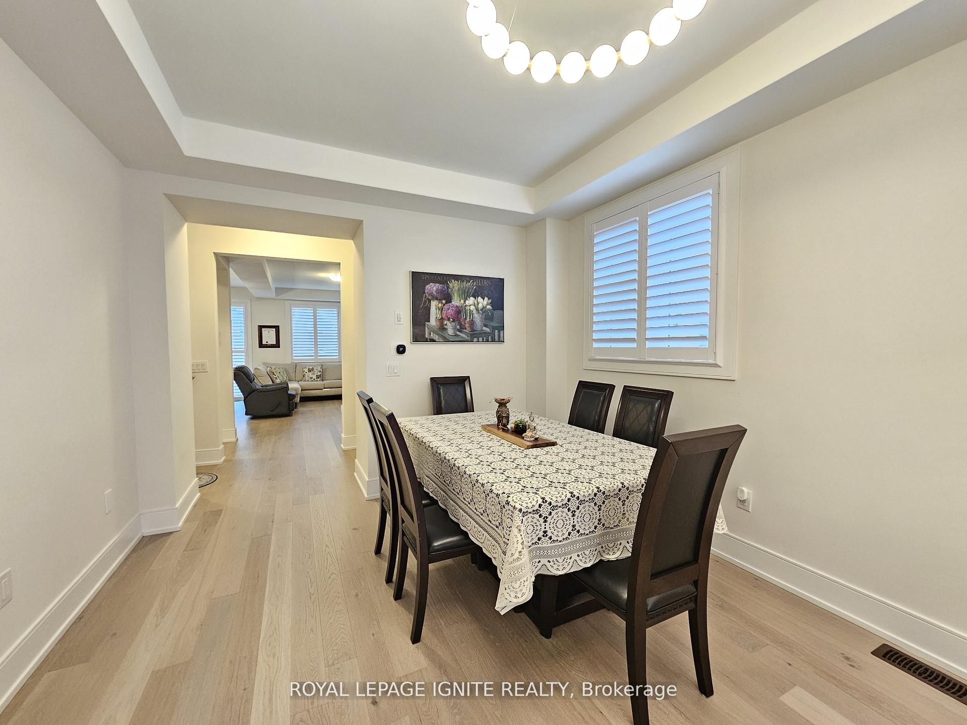 48 Duxbury Road, Brampton 4
