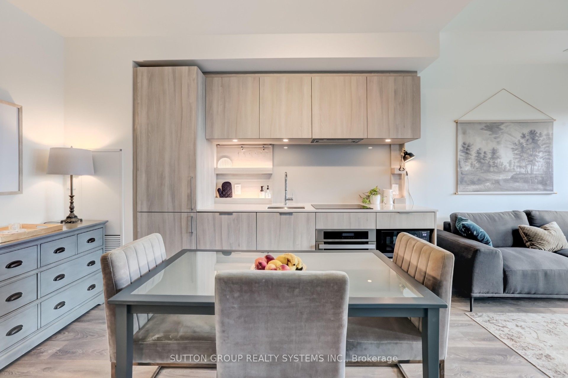 Unit 807 - 28 Ann Street, Mississauga 3