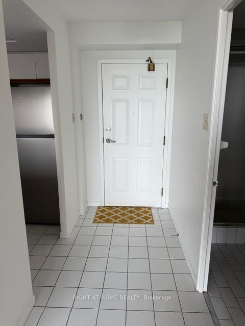 Unit 701 - 250 Webb Drive, Mississauga 4