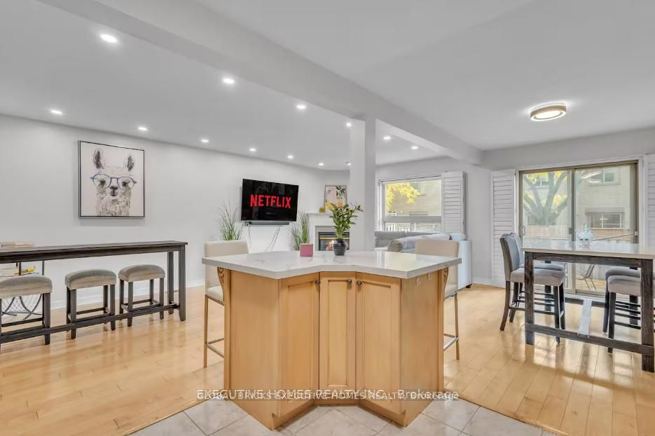 Unit 17 - 1245 Stephenson Drive, Burlington 3