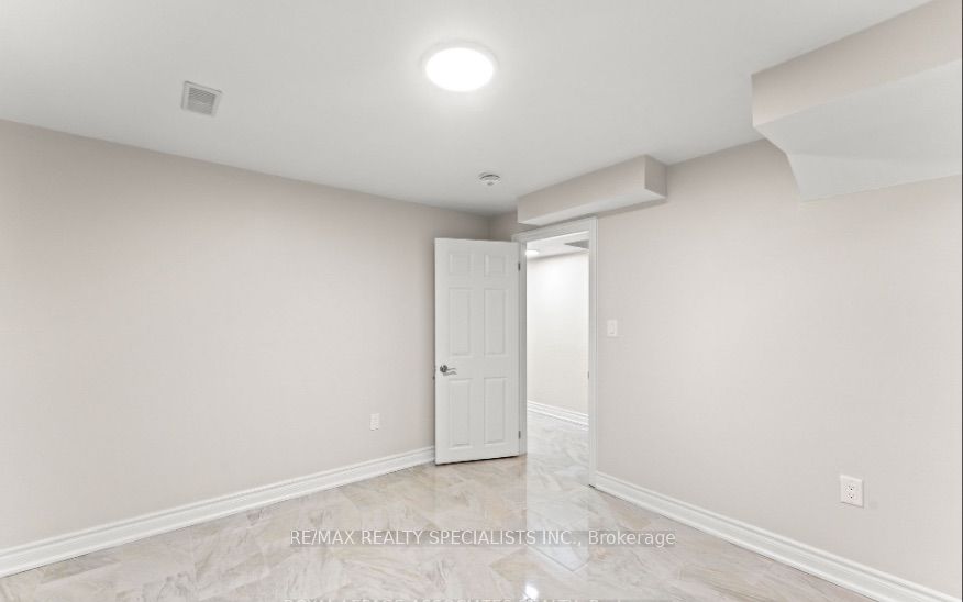 Unit BSMNT - 88 Showboat Crescent, Brampton 3