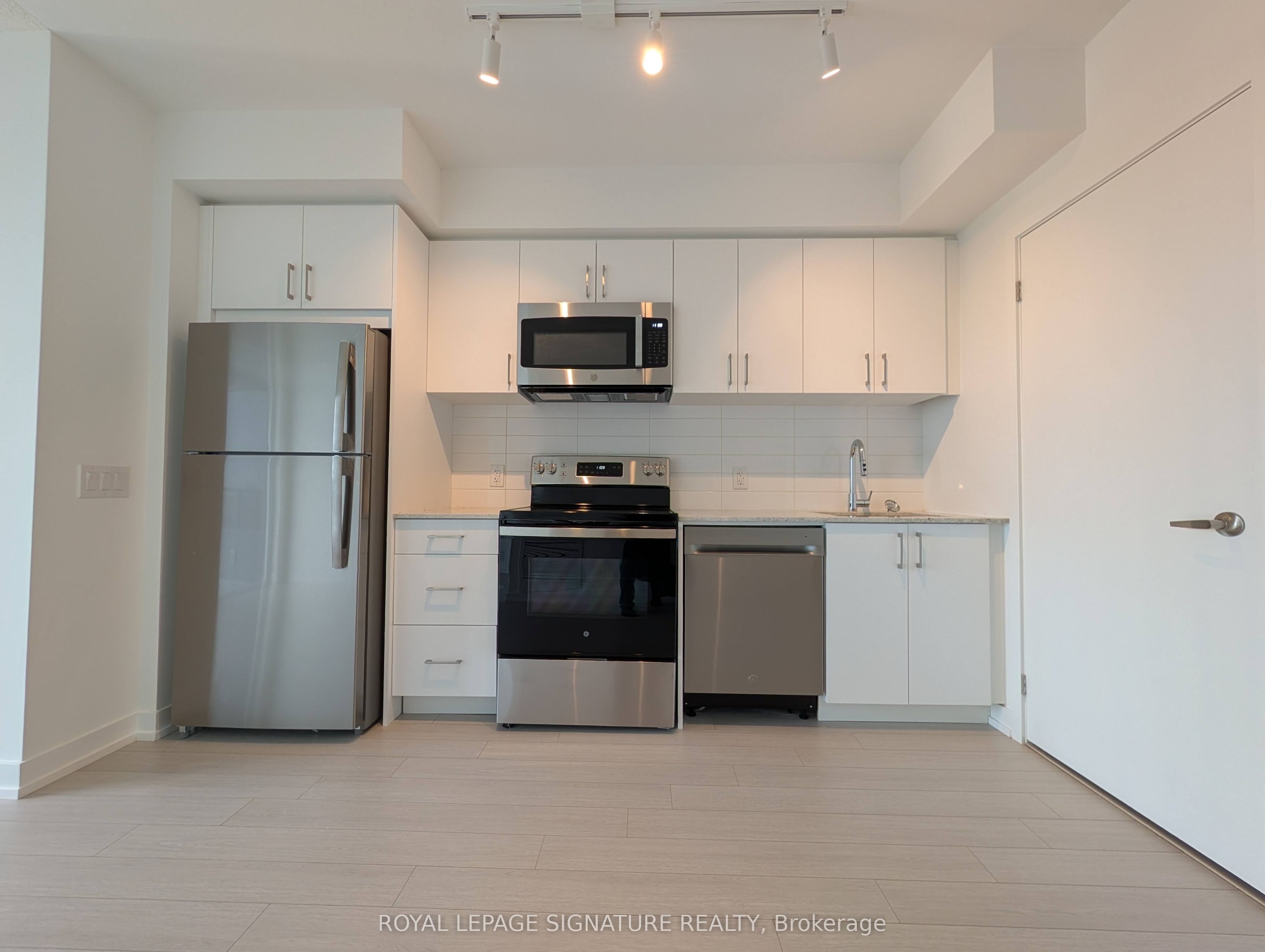 Unit 1320 - 4010 Eglinton Avenue, Etobicoke 2