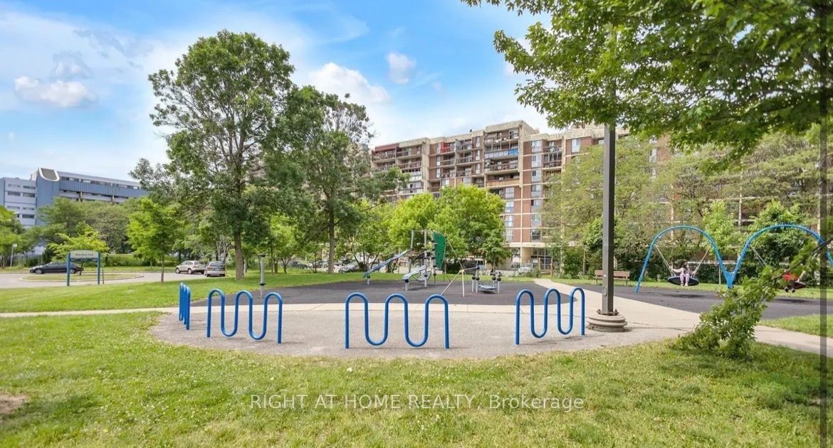Unit 503 - 4689 Jane Street, North York 4