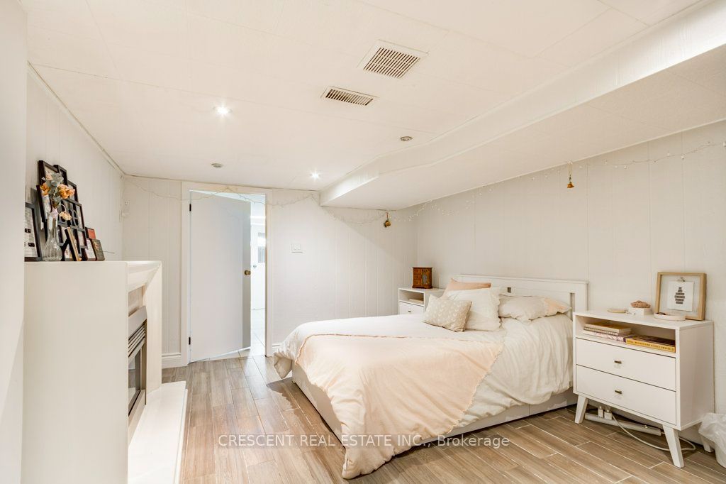 Unit Lower - 603 Saint Clarens Avenue, Toronto 5