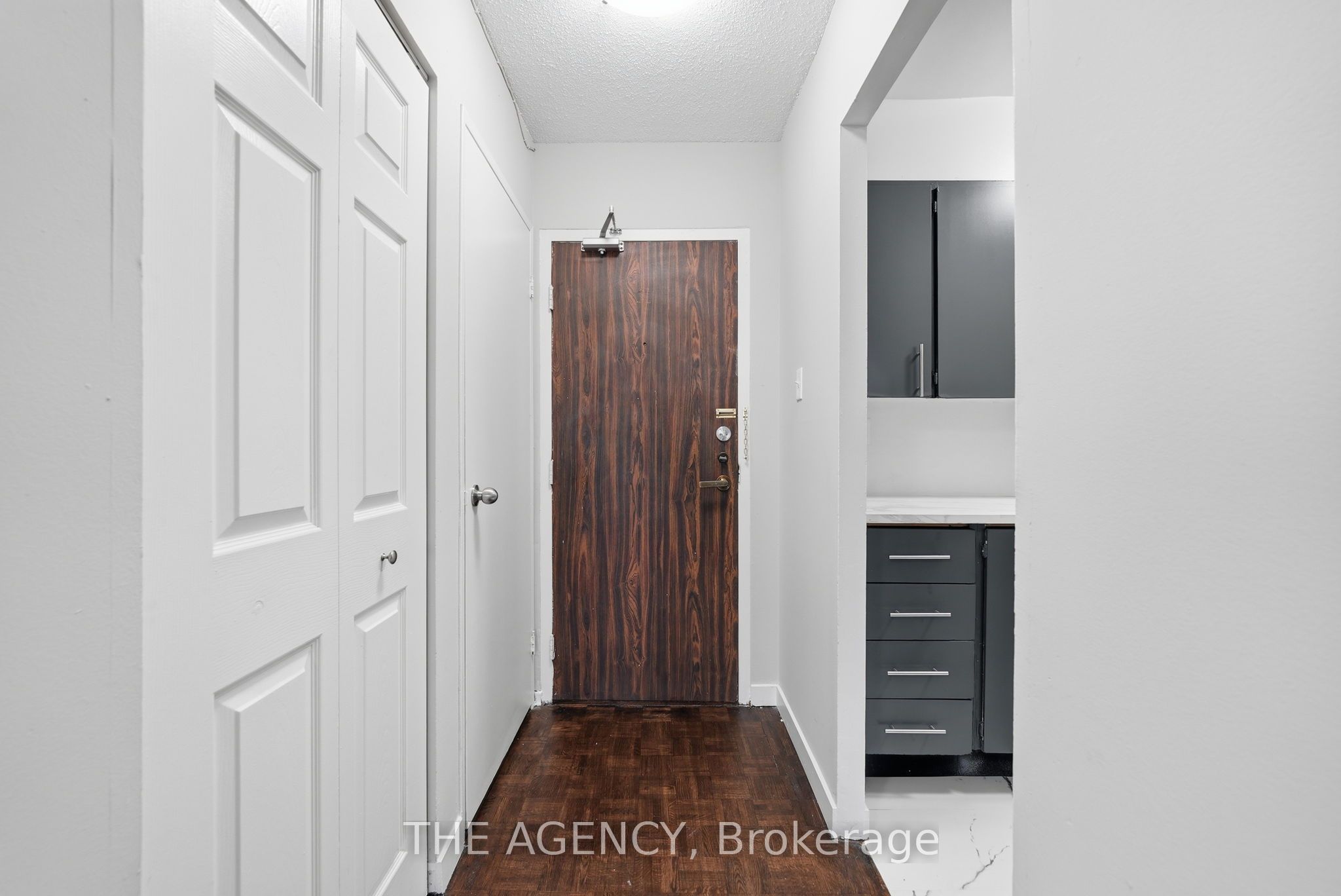 Unit 2004A - 2350 Dundas Street W, Toronto 2