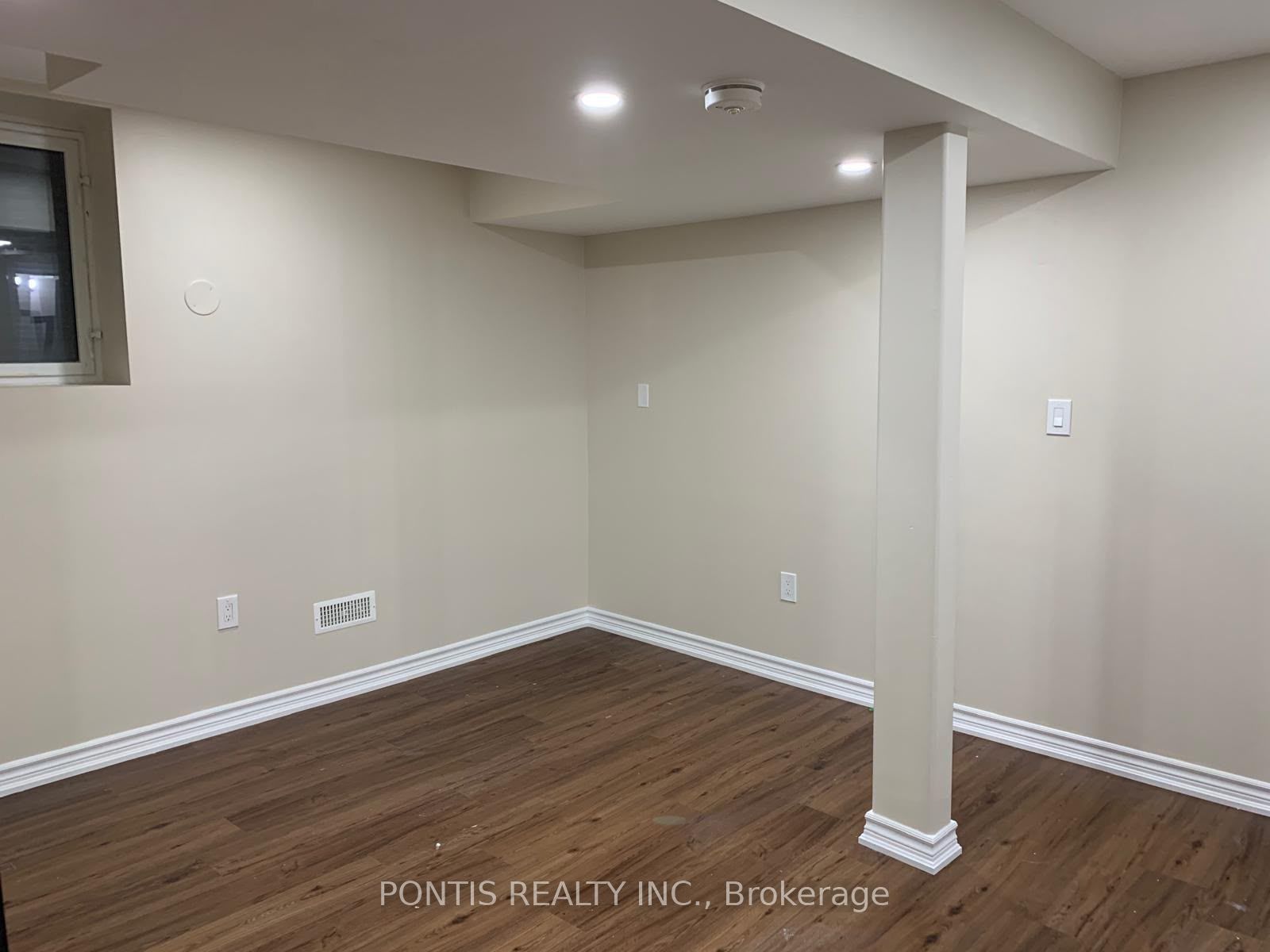 Unit Basment - 2489 Felhaber Crescent, Oakville 3