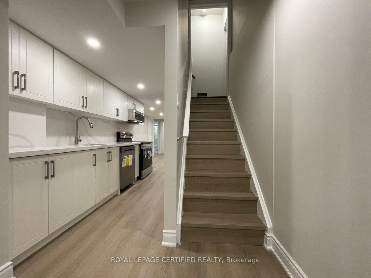 Unit Bsmt 1 - 1227 Mcphedran Point, Milton 5