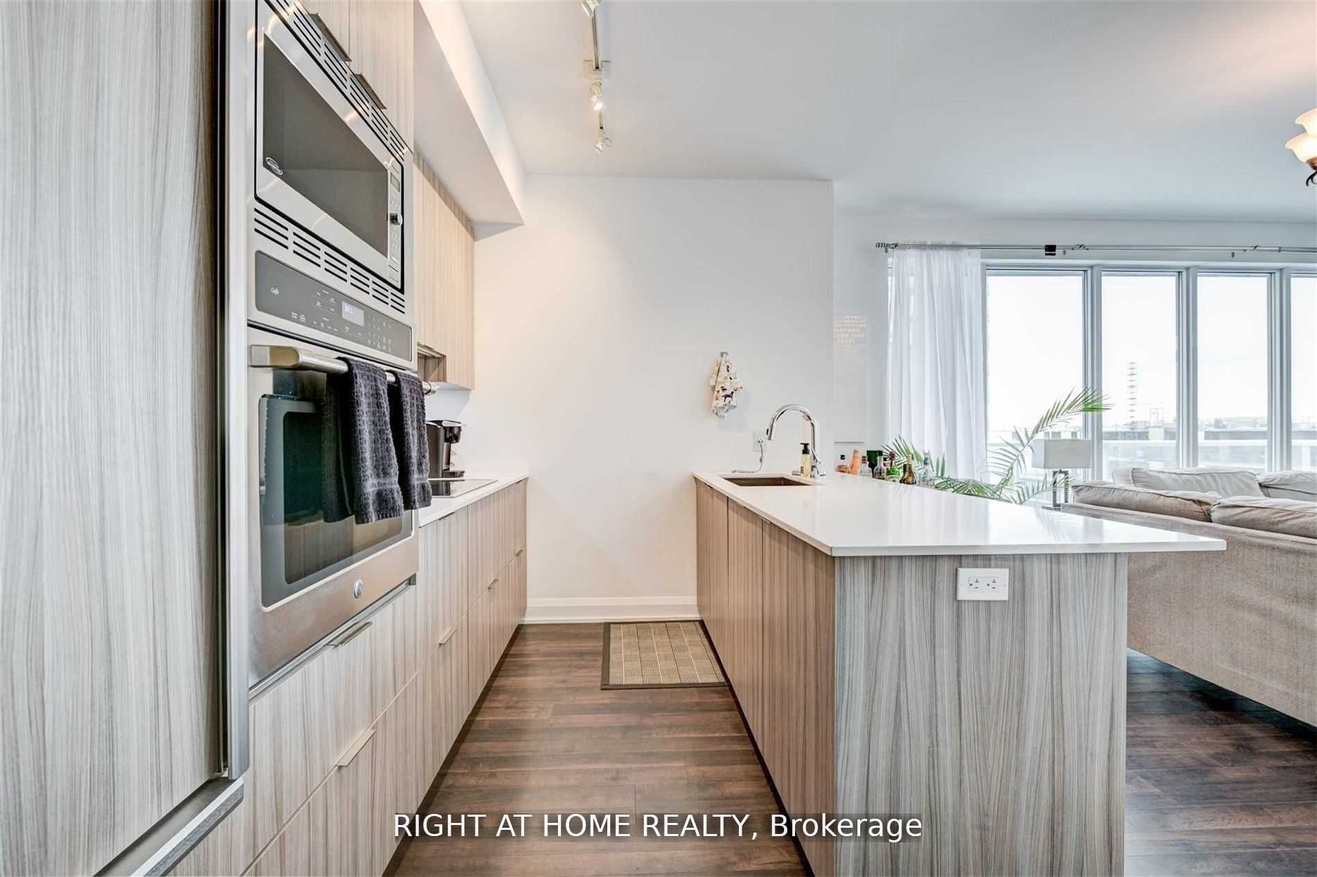 Unit 1803 - 56 Annie Craig Drive, Etobicoke 5