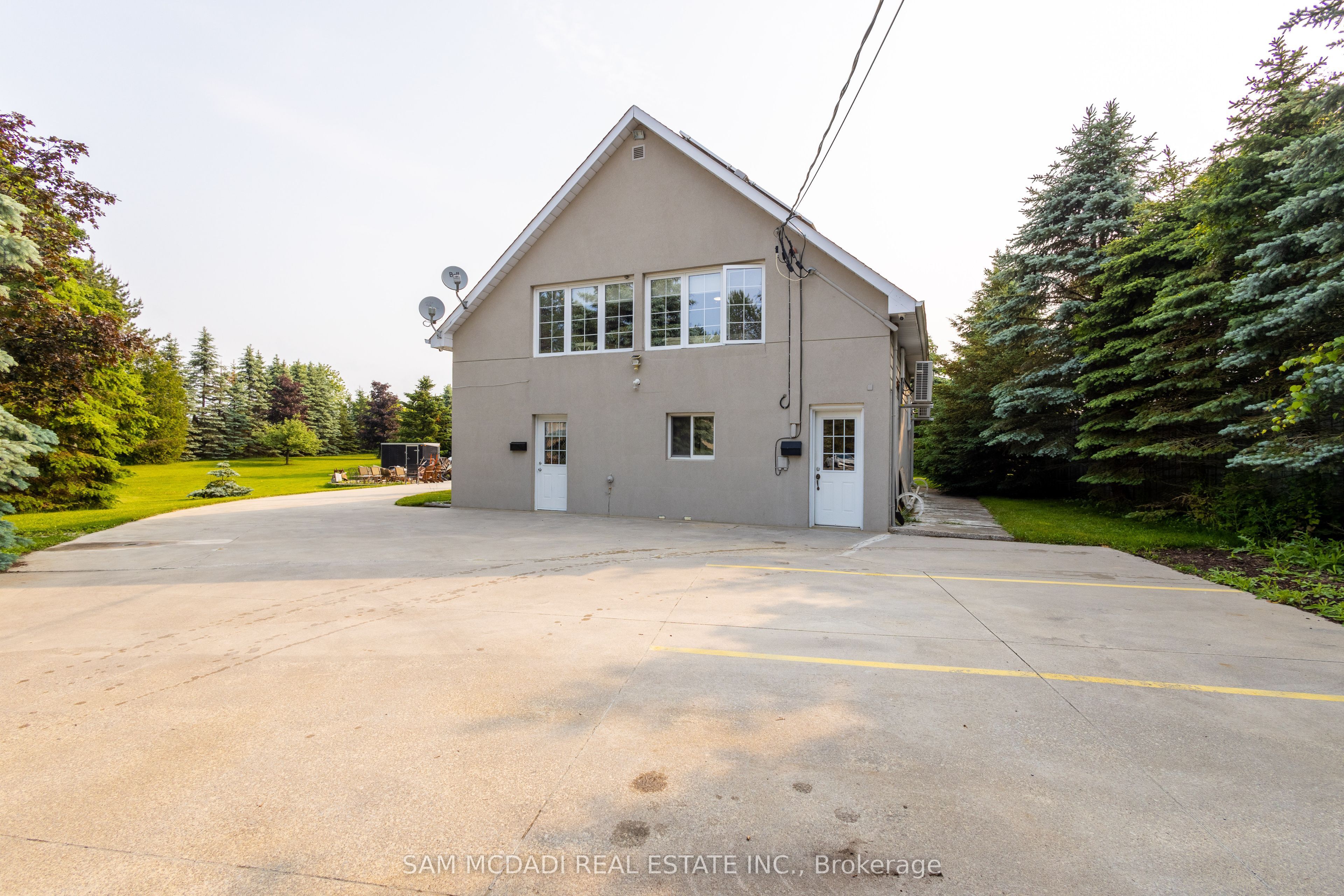 Unit Upper - 14011 Trafalgar Road, Halton Hills 2