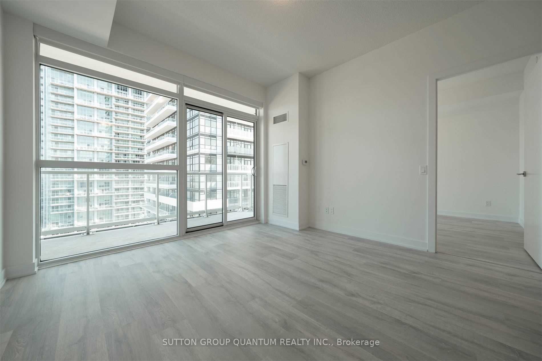 Unit 1026 - 251 Manitoba Street, Etobicoke 4