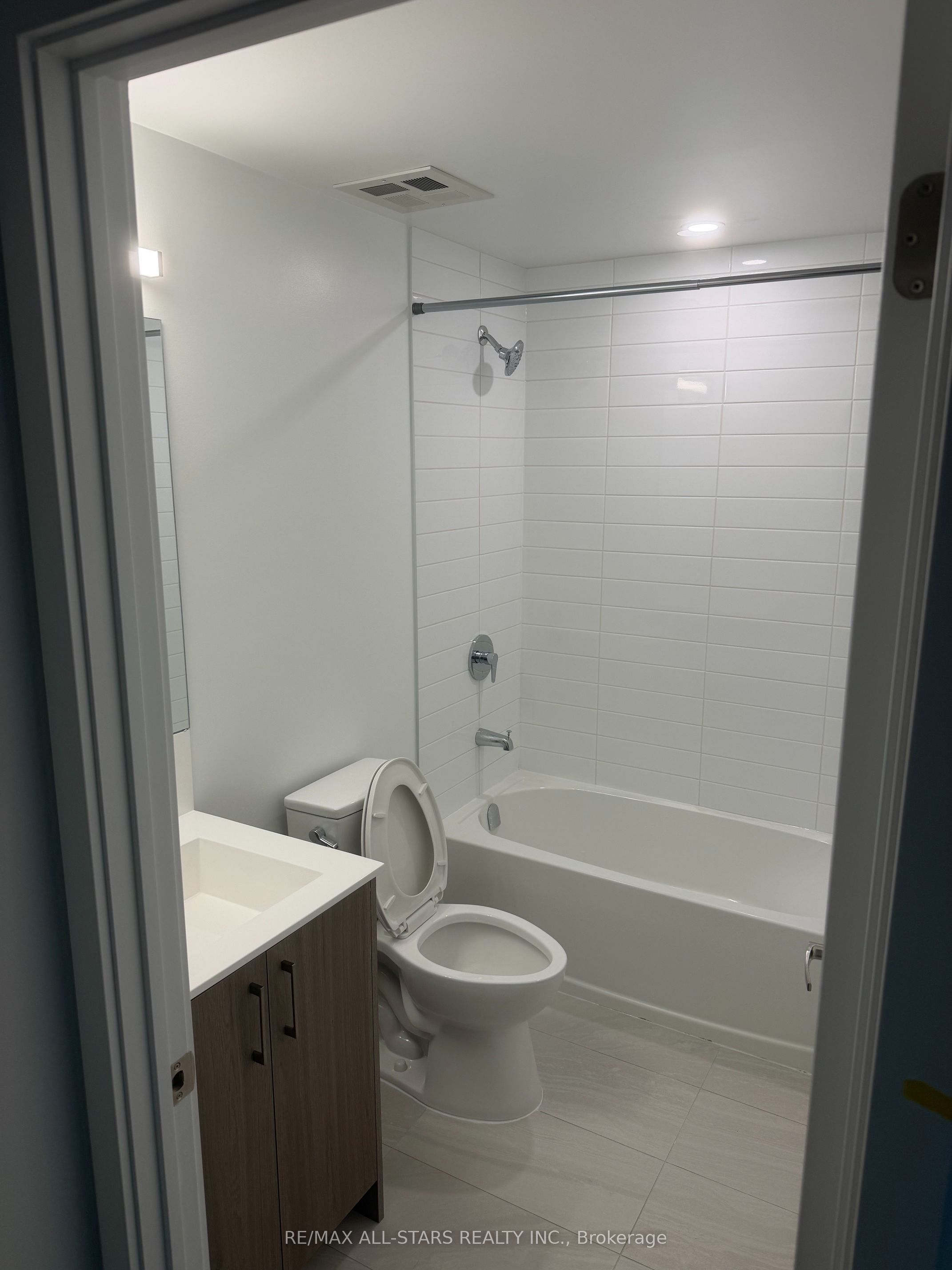 Unit 1922 - 4010 Eglinton Avenue W, Etobicoke 5
