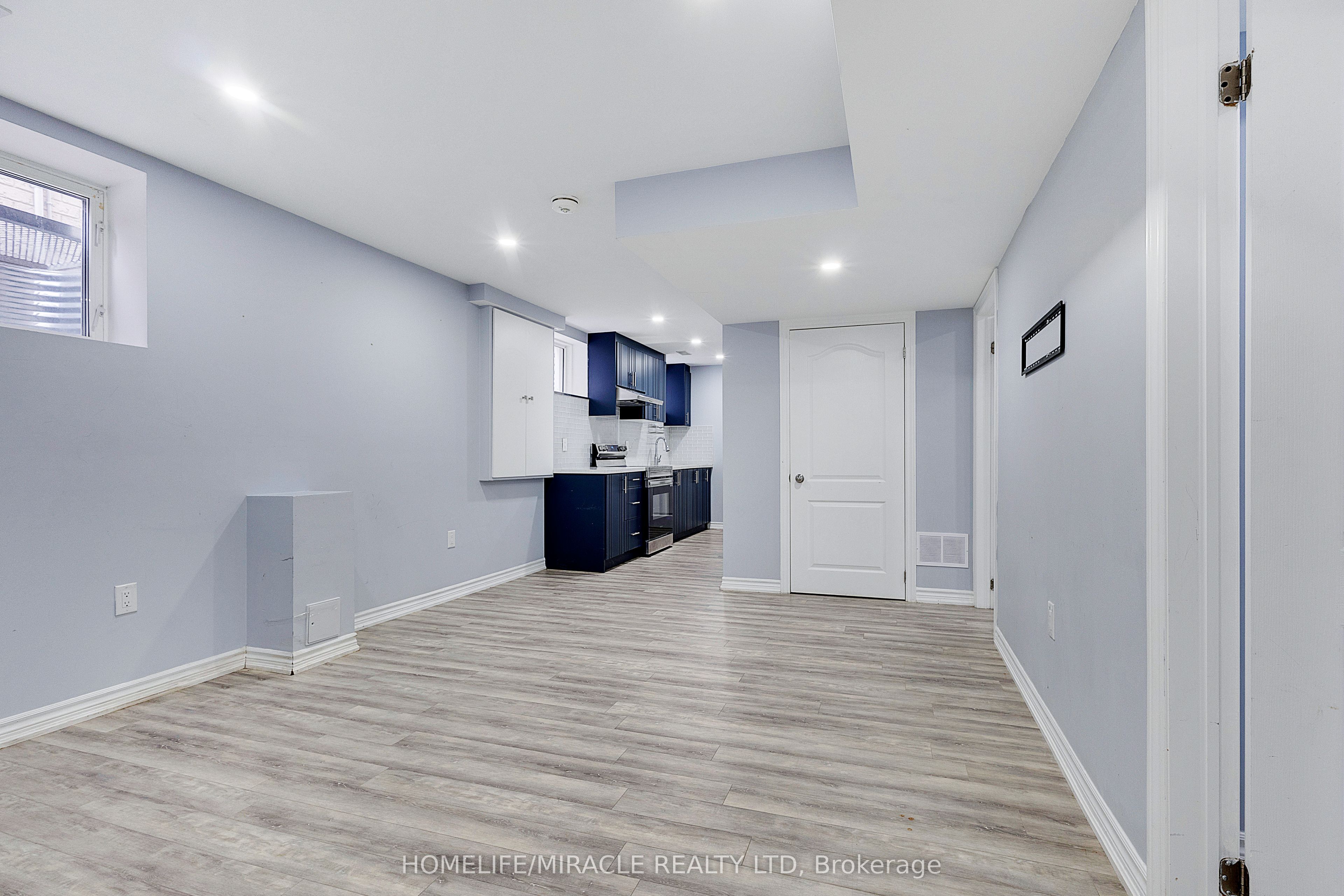 Unit Bsmt - 106 Dolobram Trail, Brampton 4