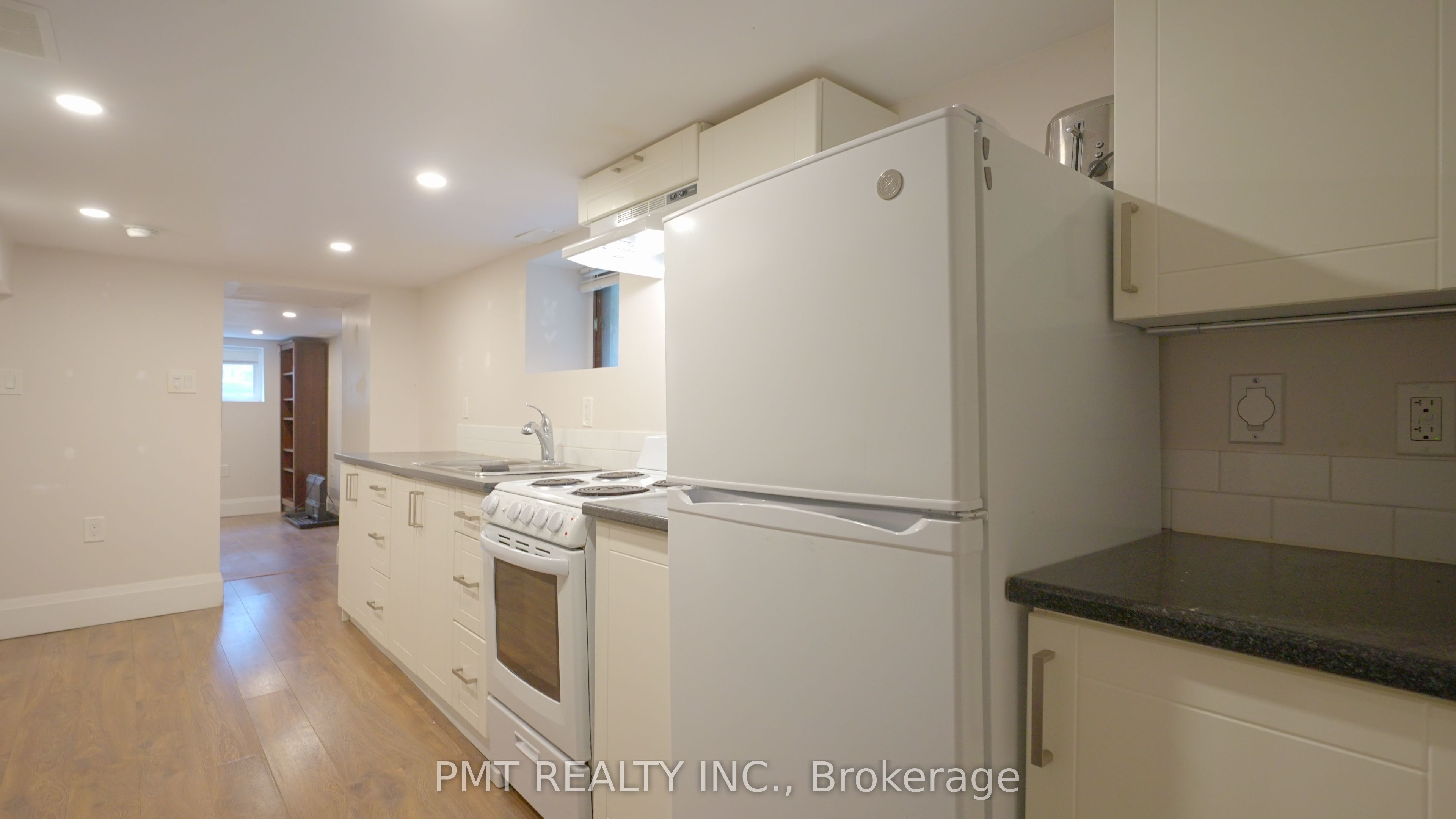 Unit Bsmt - 232 Laughton Avenue, Toronto 5
