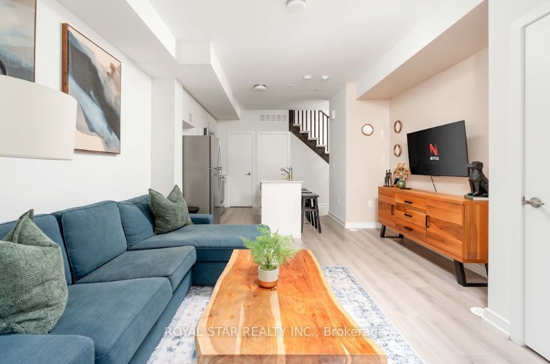 Unit 202 - 3562 Conolial Drive, Mississauga 4