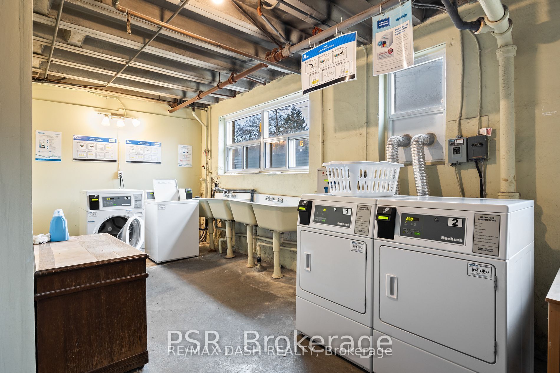 Unit 6 - 69 Old Mill Terrace, Etobicoke 5