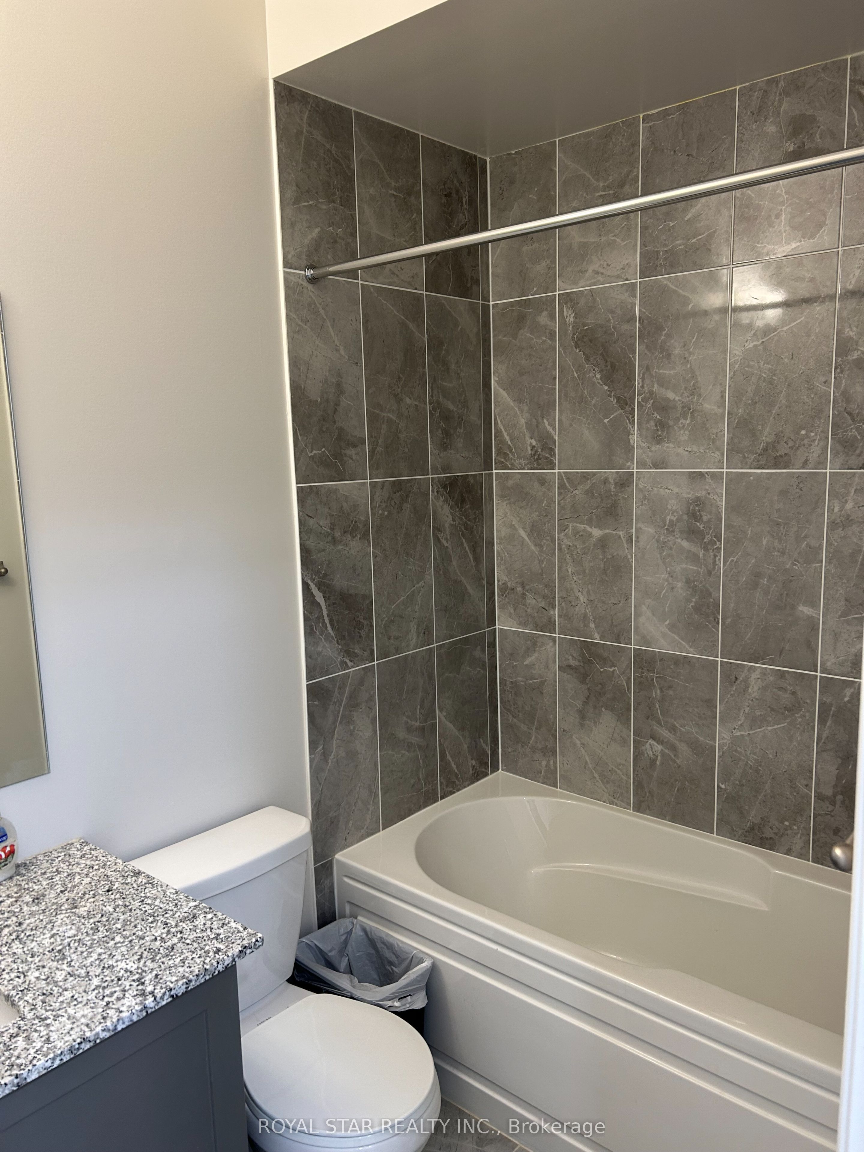 Unit Bsmt - 31 Hallaran Road, Oakville 2