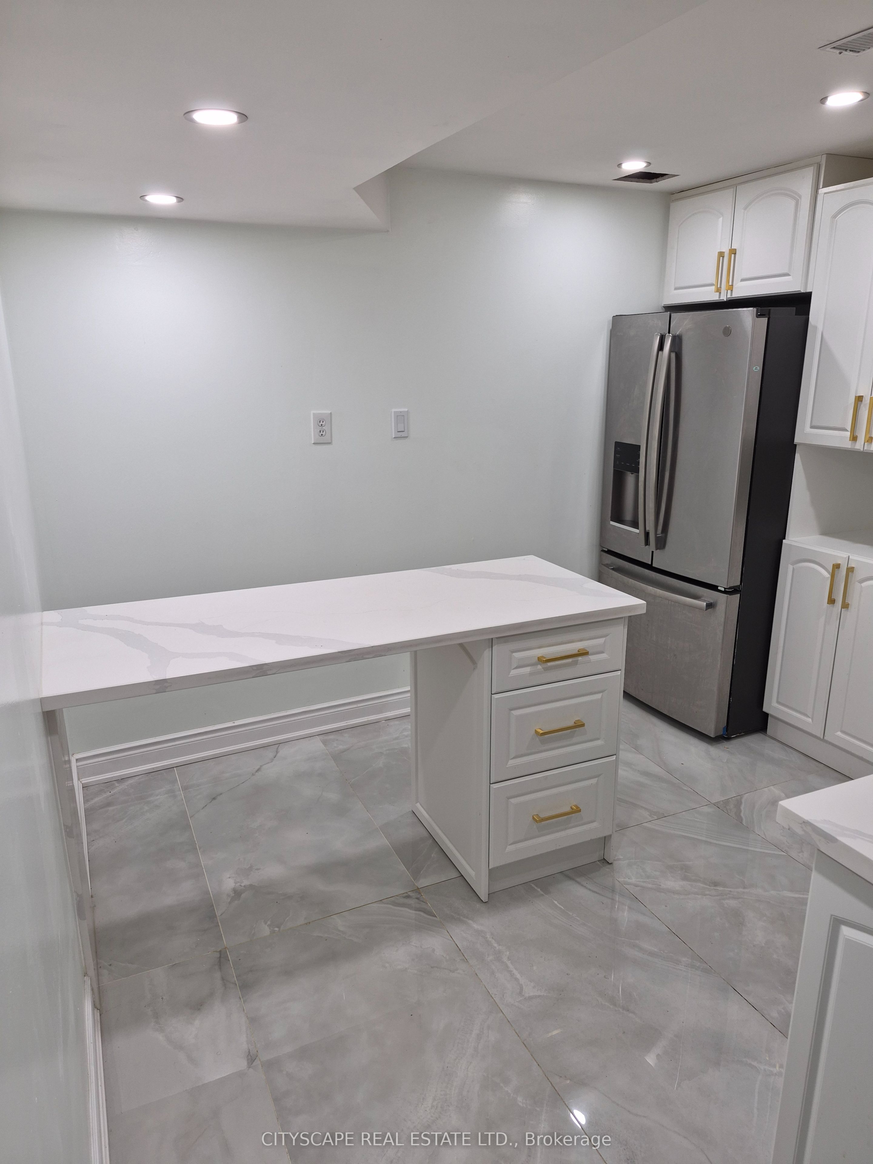 Unit Bsmt - 368 Sardinia Drive, Mississauga 2