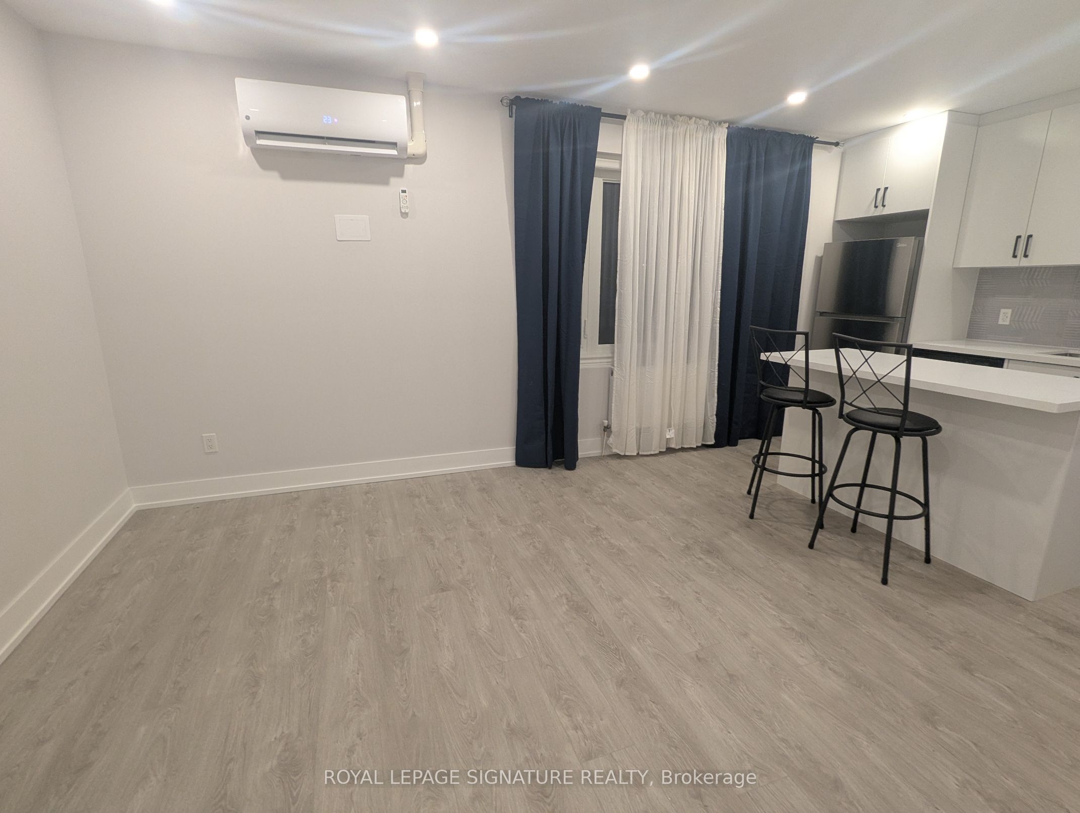 Unit 1 - 28 Leduc Drive, Etobicoke 4