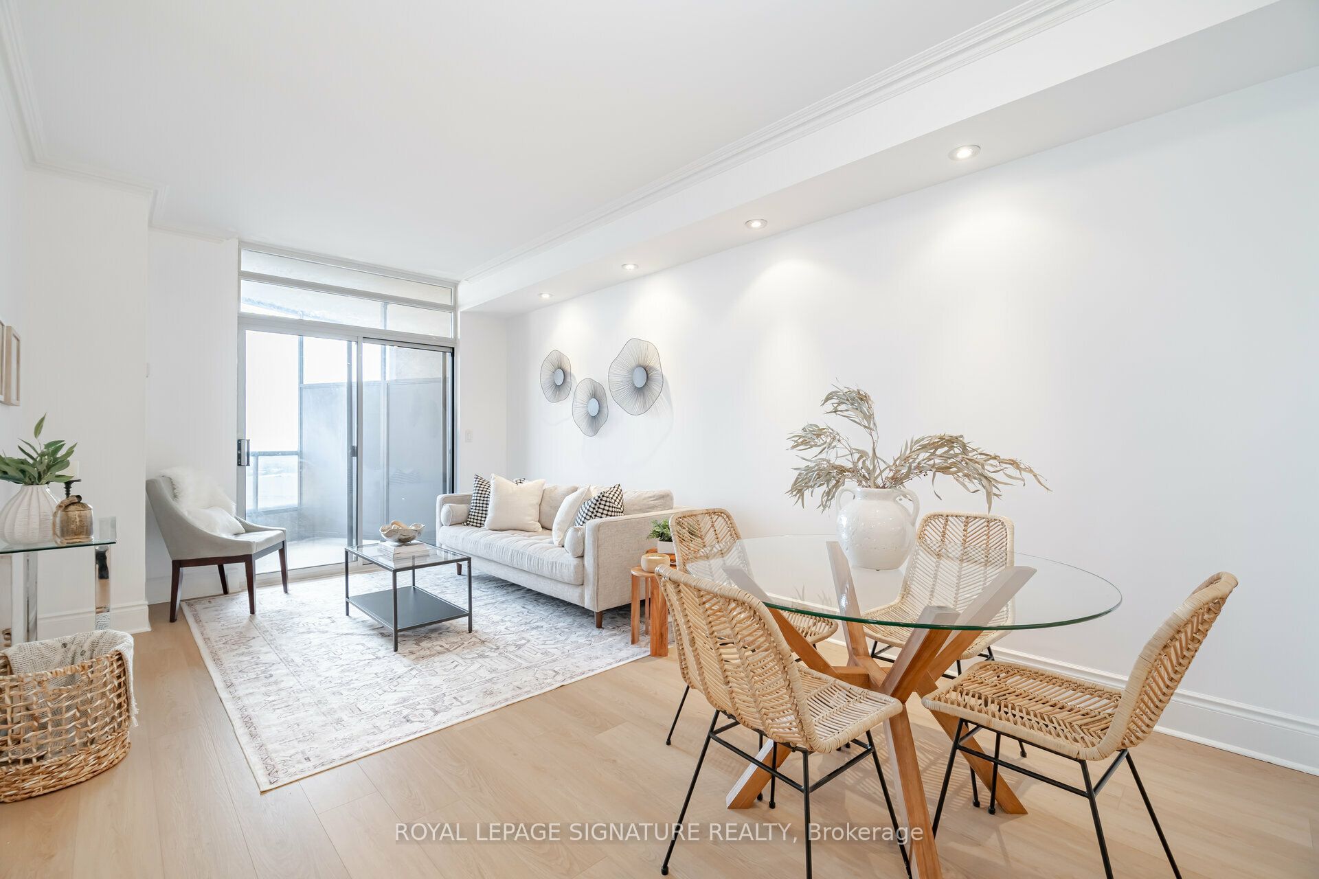 Unit 3028 - 3888 Duke Of York Boulevard, Mississauga 3