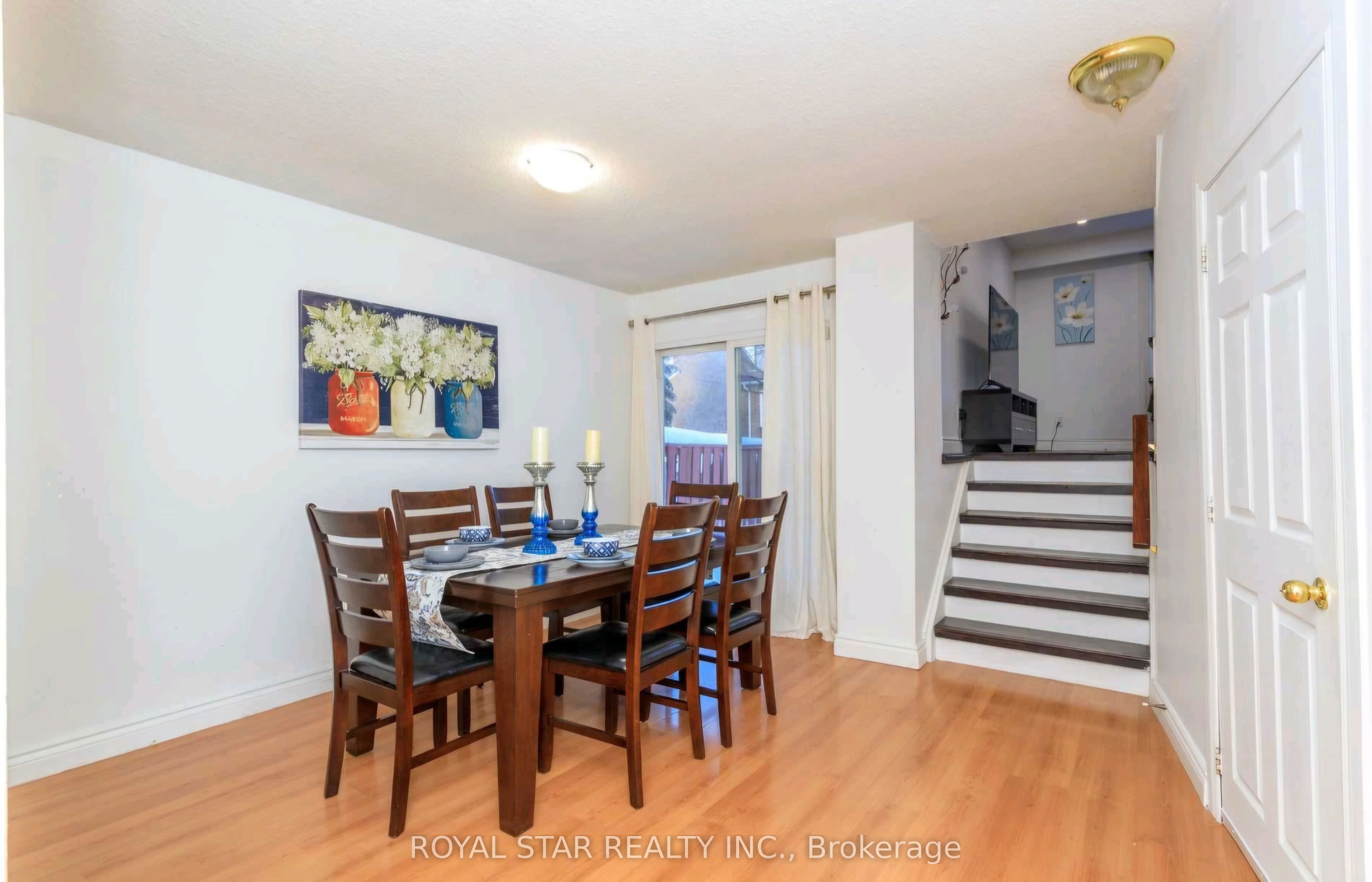 Unit Upper - 19 Ashurst Crescent N, Brampton 3