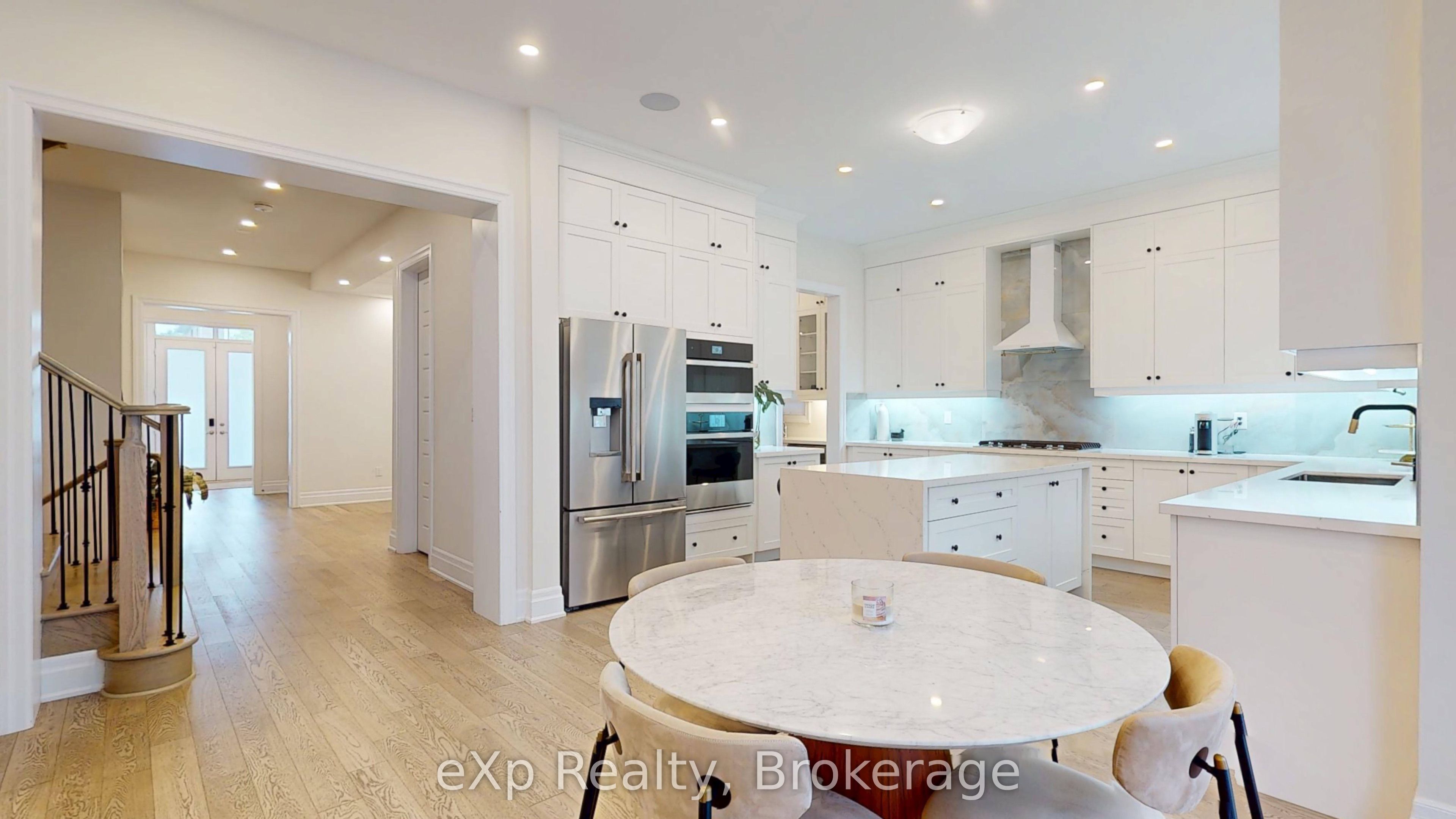 3313 Sunningdale Gardens, Oakville 4