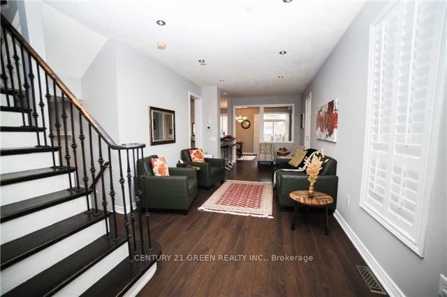 3355 Fountain Park Avenue, Mississauga 3