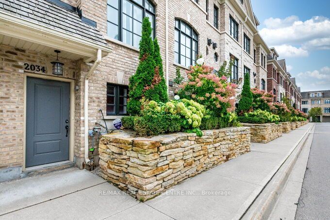 2034 Queensborough Gate, Mississauga 5