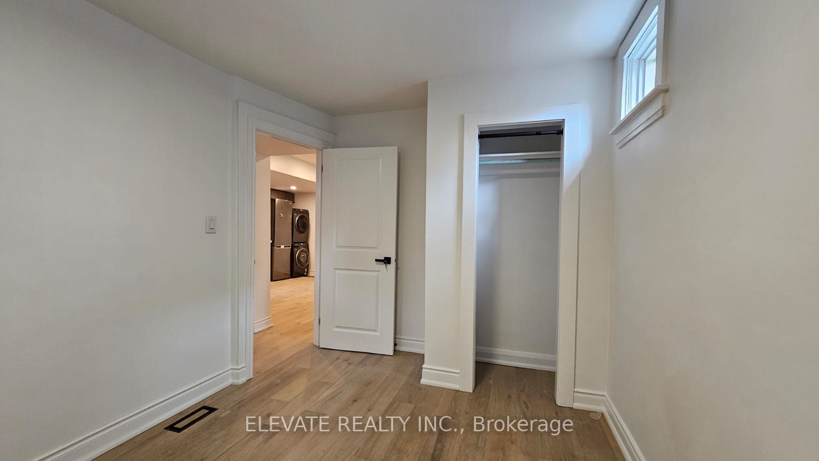 54 Burlington Street, Etobicoke 5