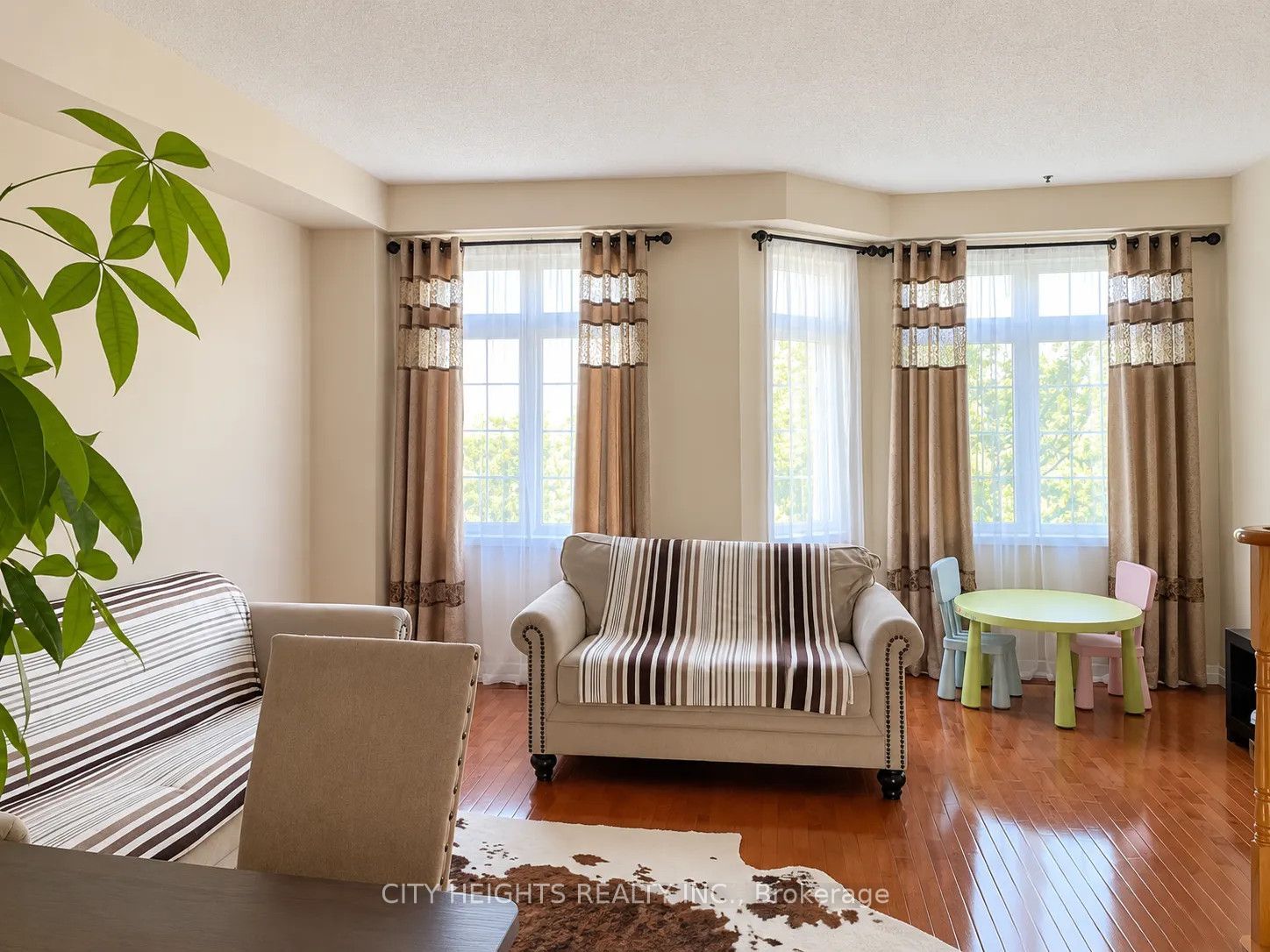 Unit 27 - 4222 Dixie Road, Mississauga 5