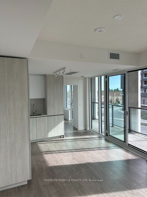 Unit 206 - 209 Steeles Avenue, Brampton 3