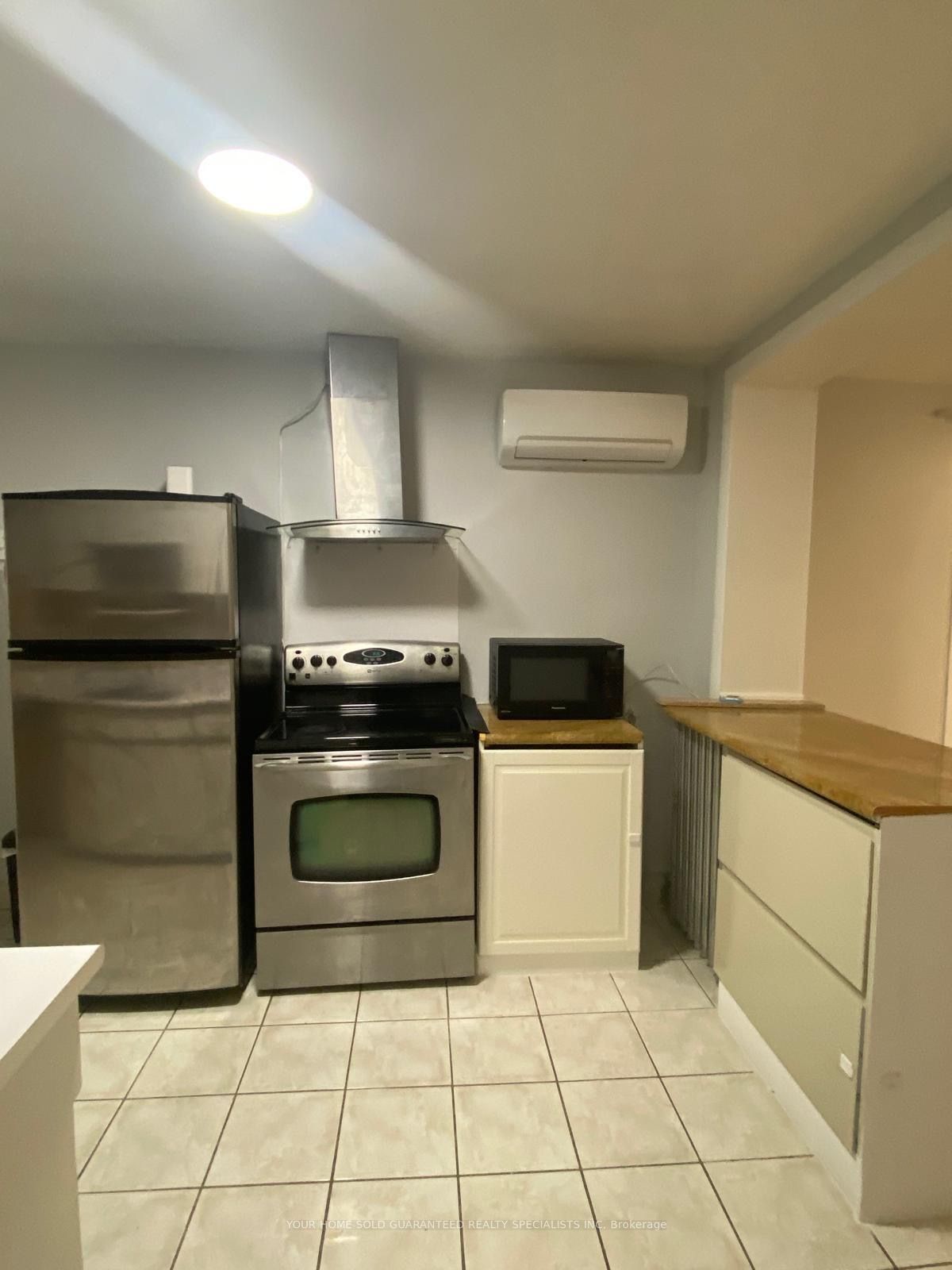 2518 Lake Shore Boulevard, Etobicoke 4