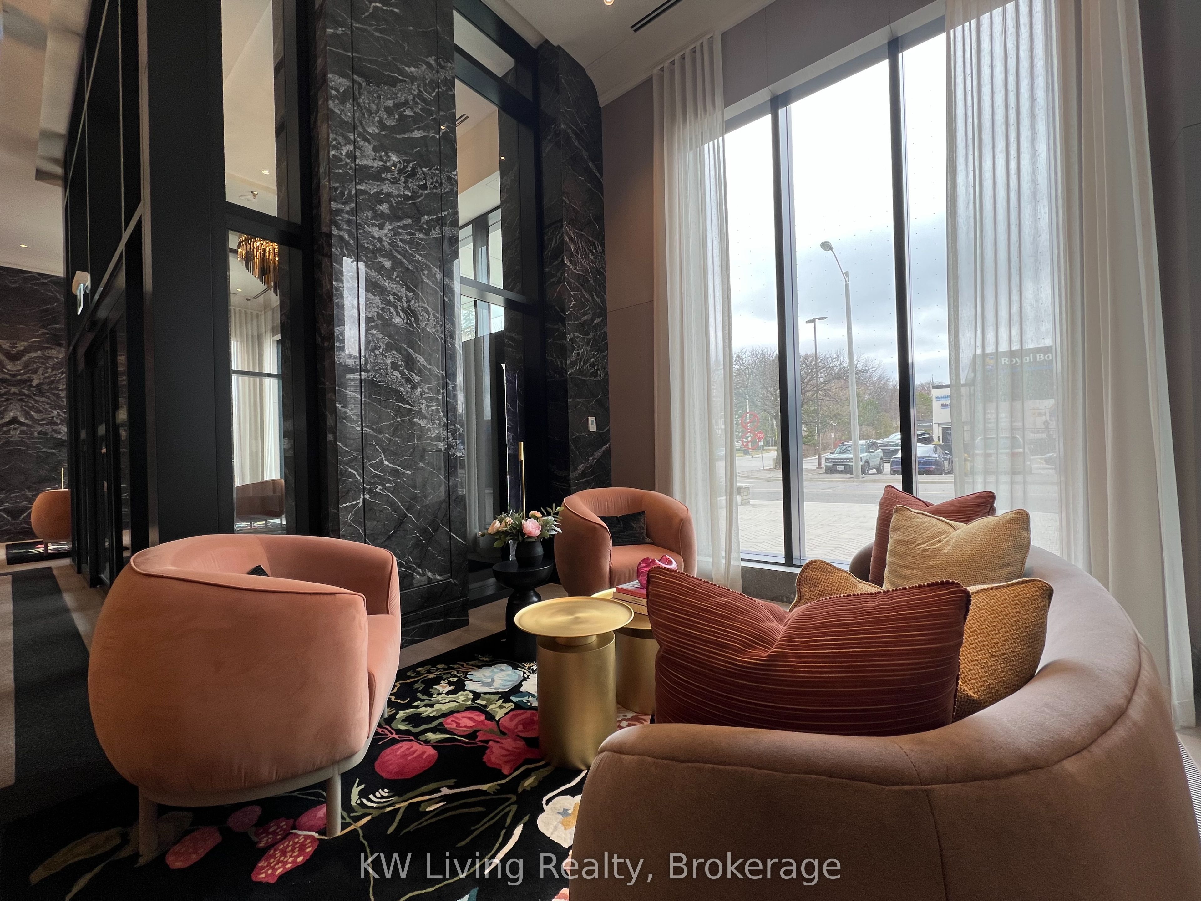 Unit 430 - 259 The Kingsway, Etobicoke 5