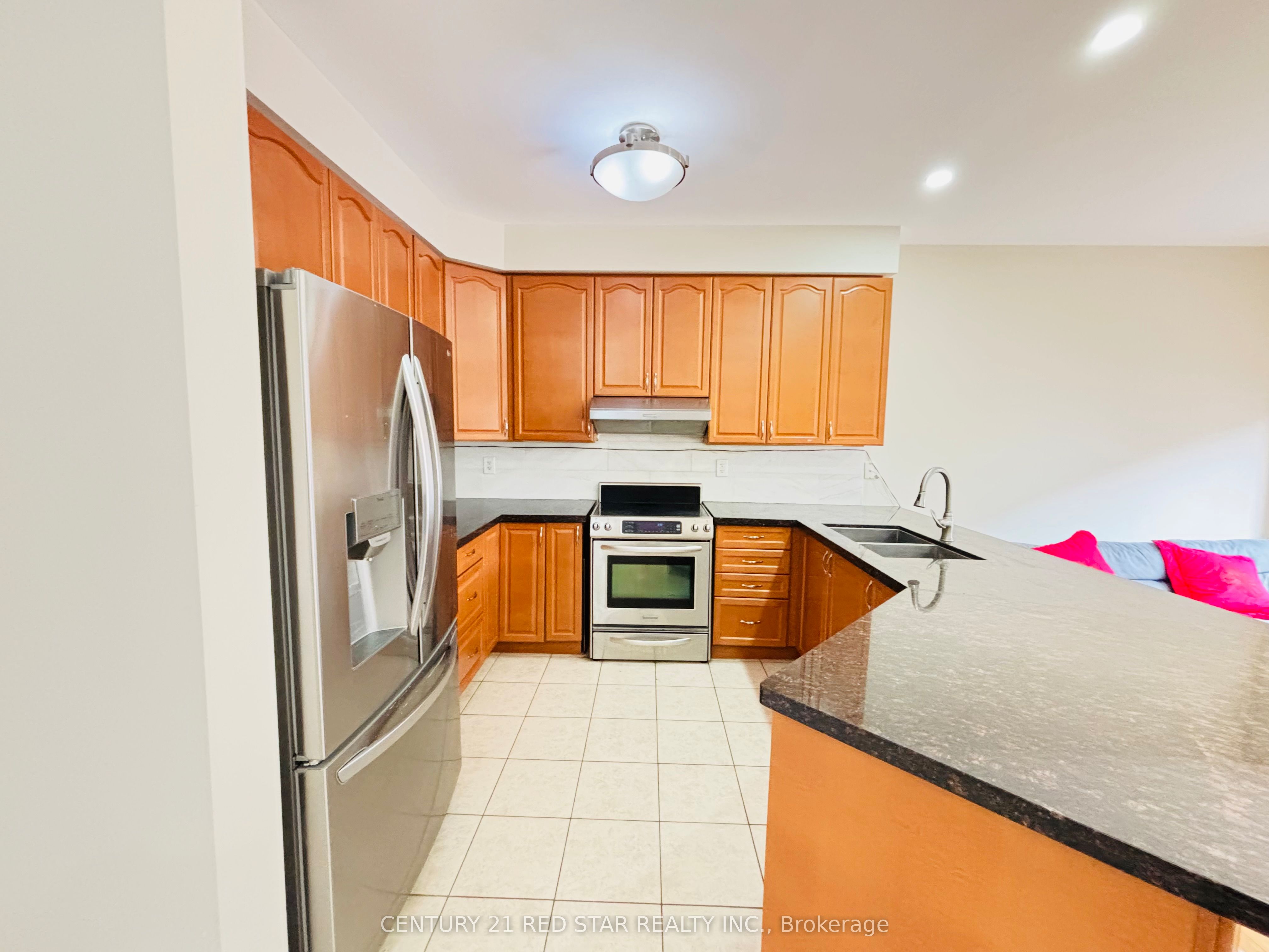 2370 Wasaga Drive, Oakville 4