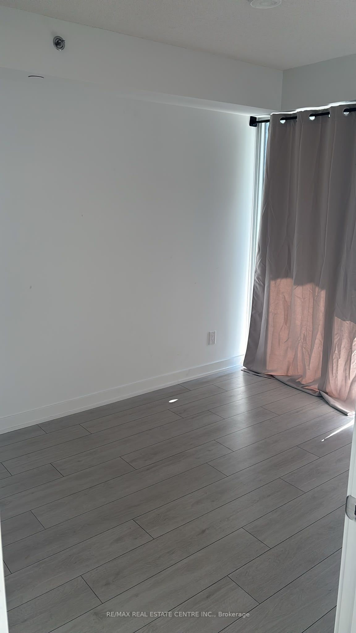 Unit B702 - 3200 Dakota Common, Burlington 4