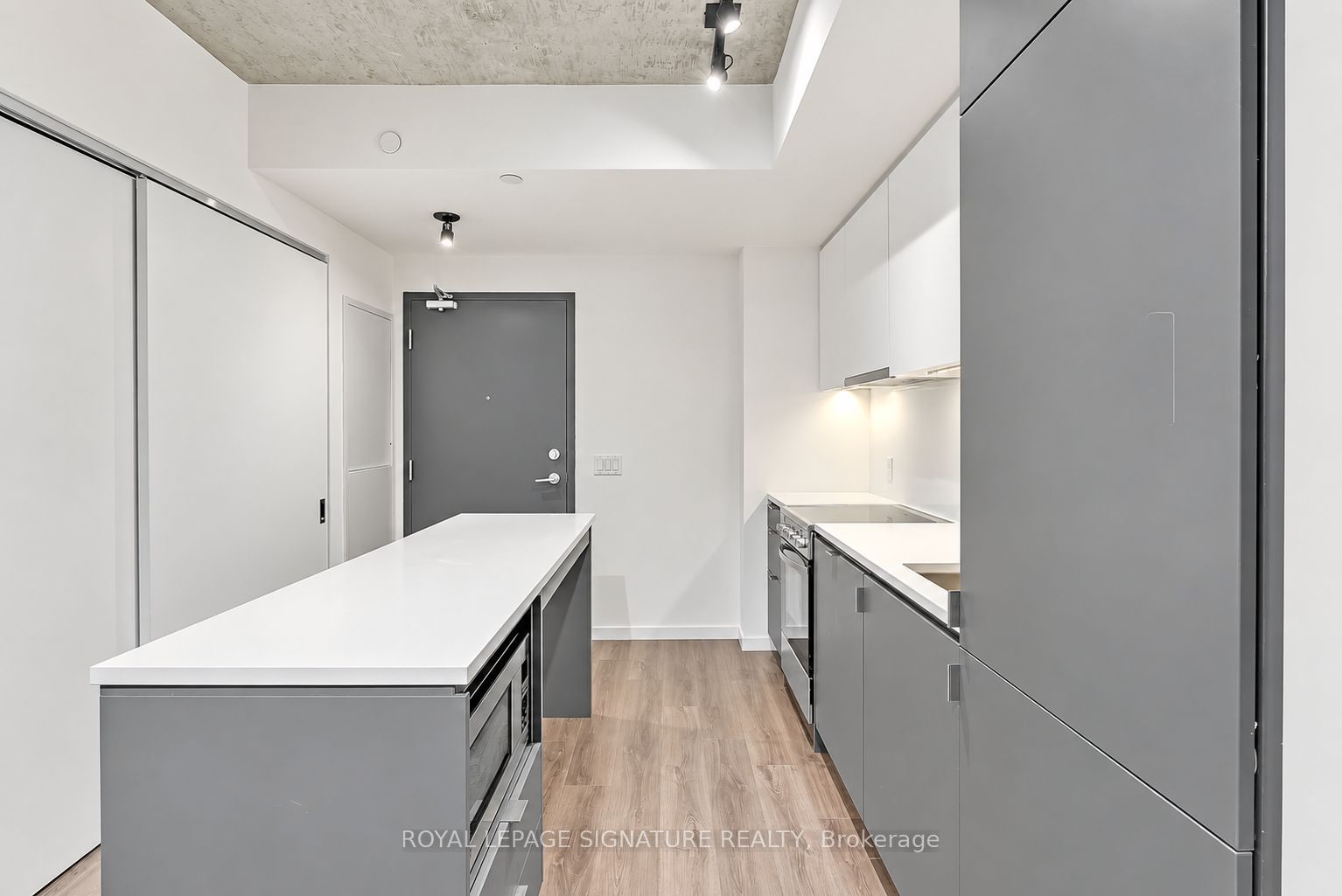Unit 426 - 7 Smith Crescent, Etobicoke 2