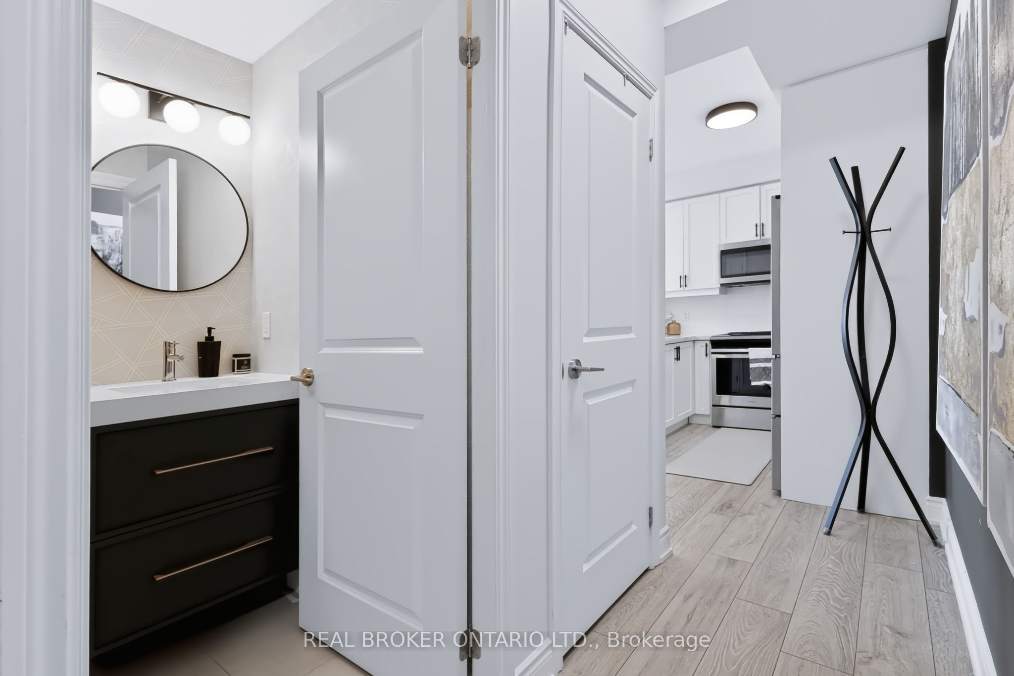 Unit 204 - 1050 Main Street E, Milton 5